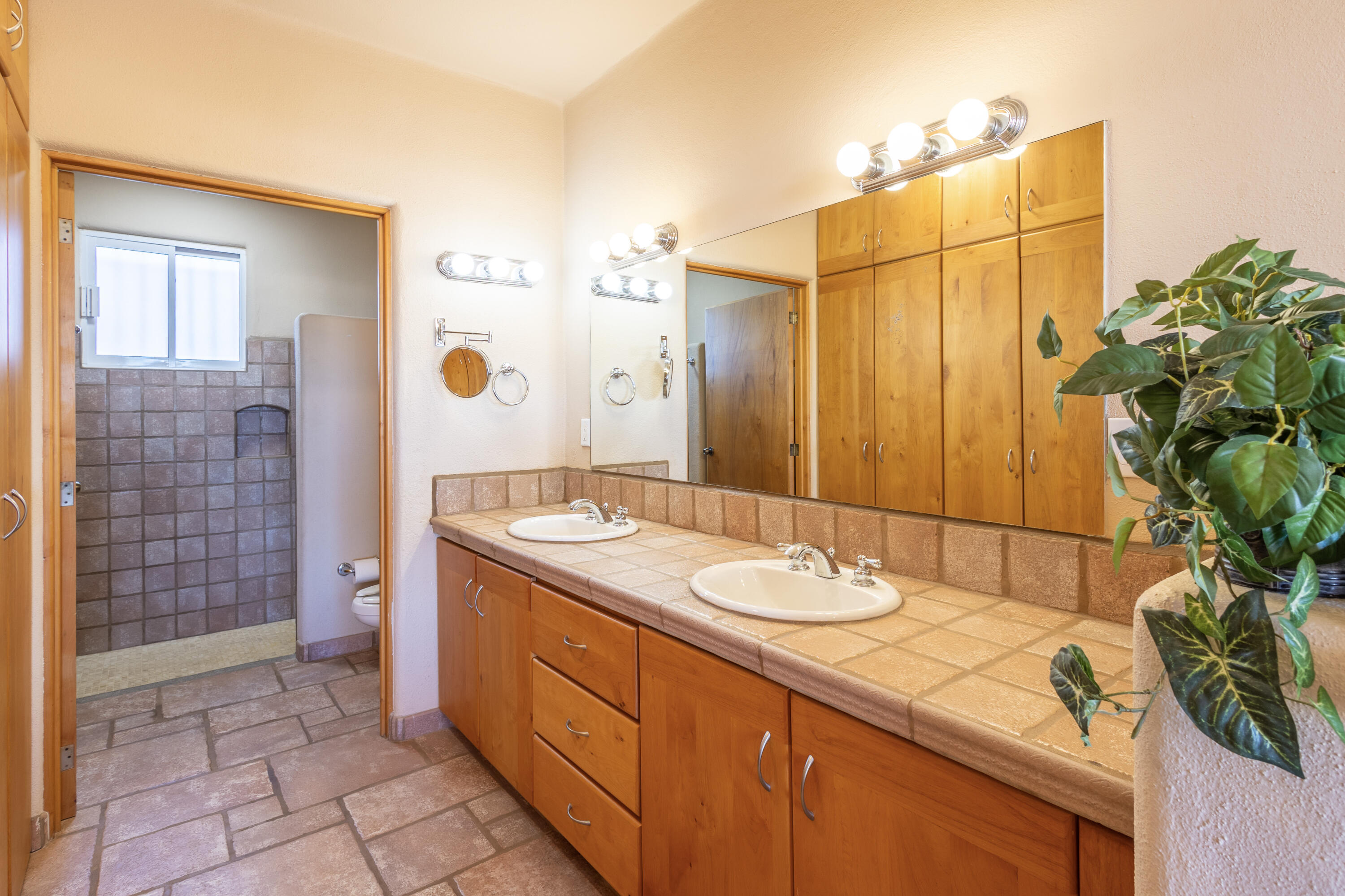 17 Paseo de Los Cabos, Casa Connie