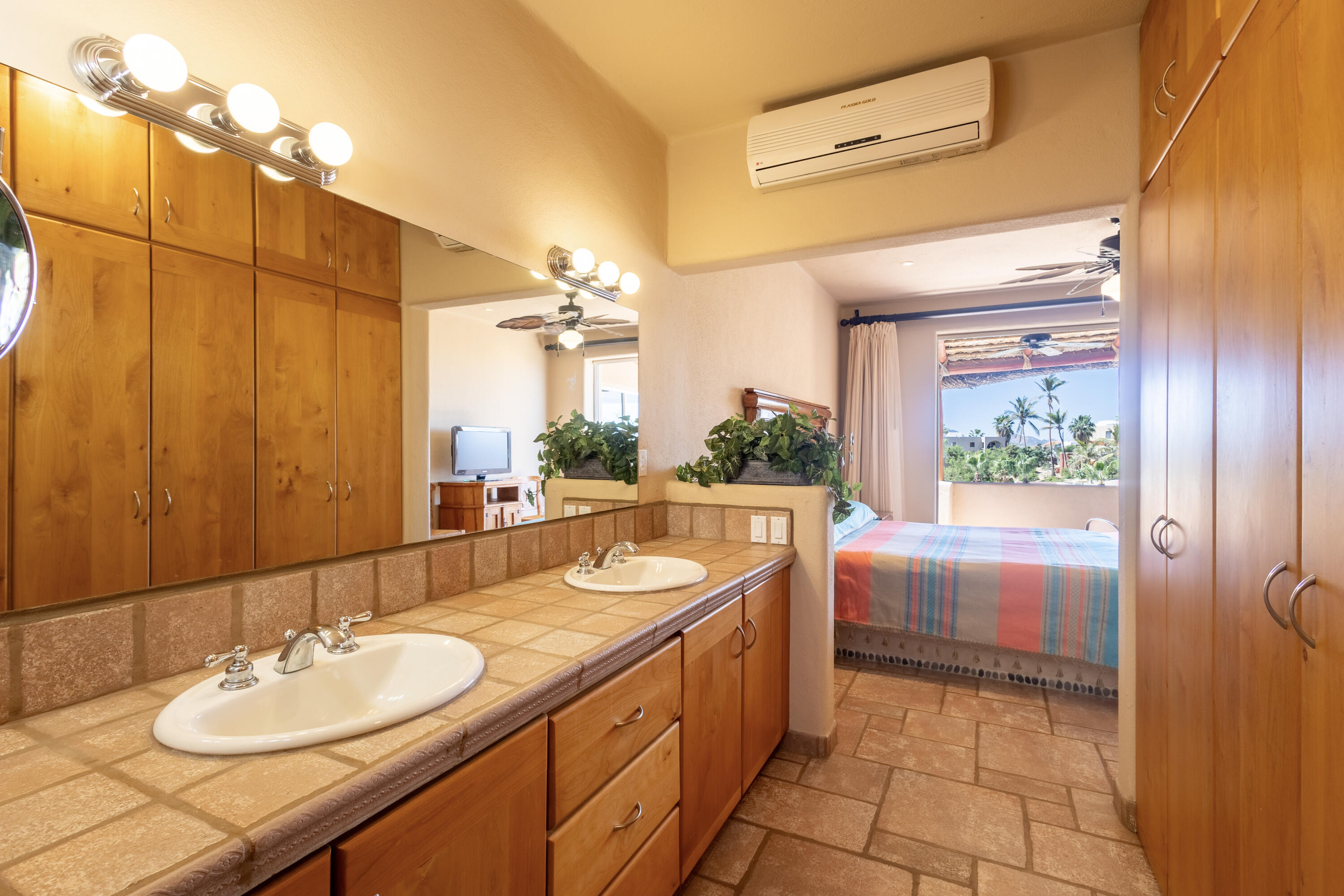 17 Paseo de Los Cabos, Casa Connie