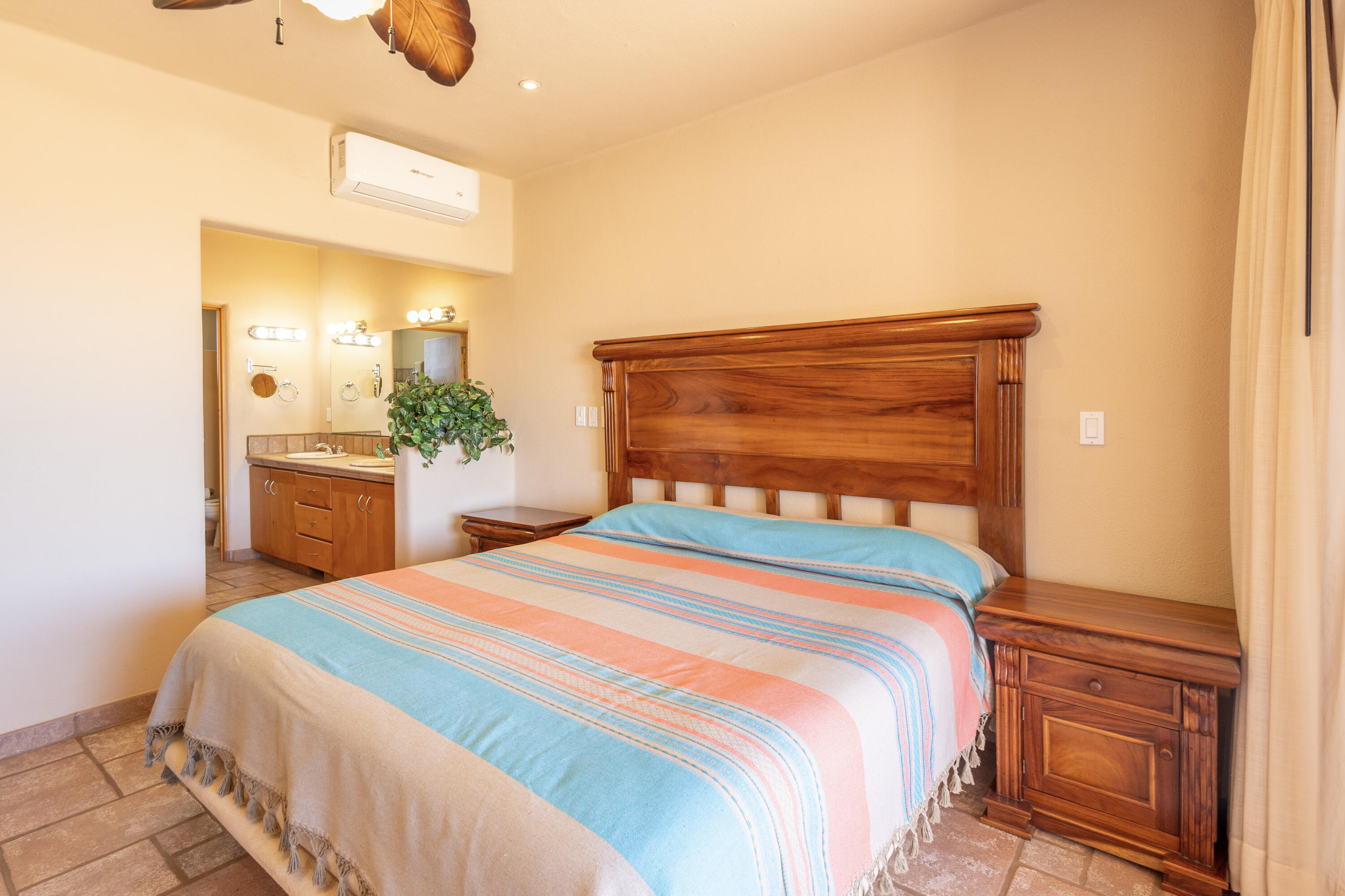 17 Paseo de Los Cabos, Casa Connie