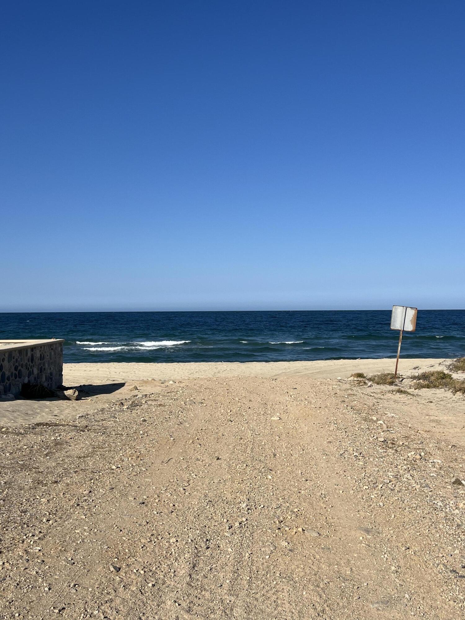 B-04 Lighthouse Point Estates, Light the Way