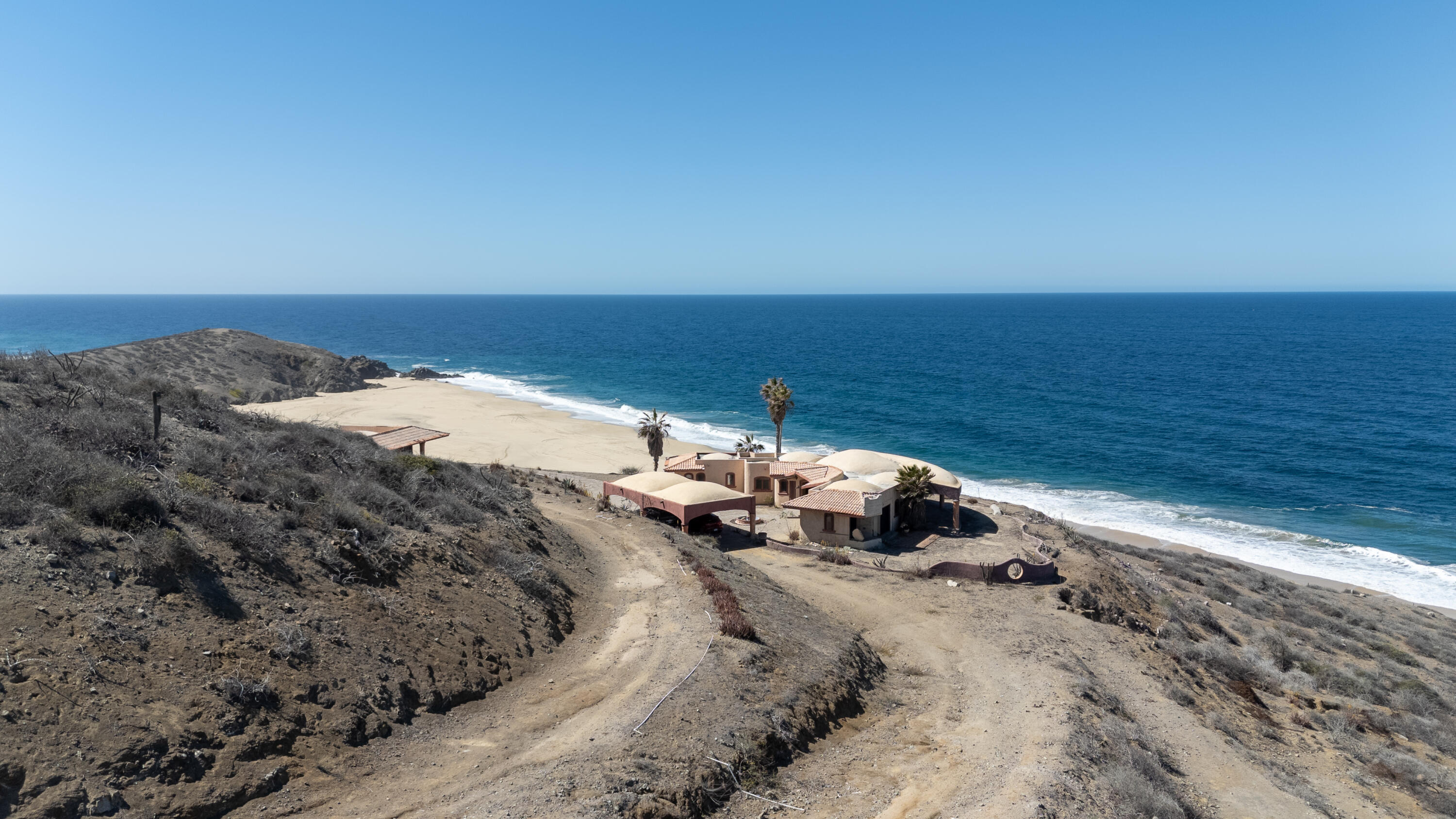 BEACHFRONT Casa Tortuga