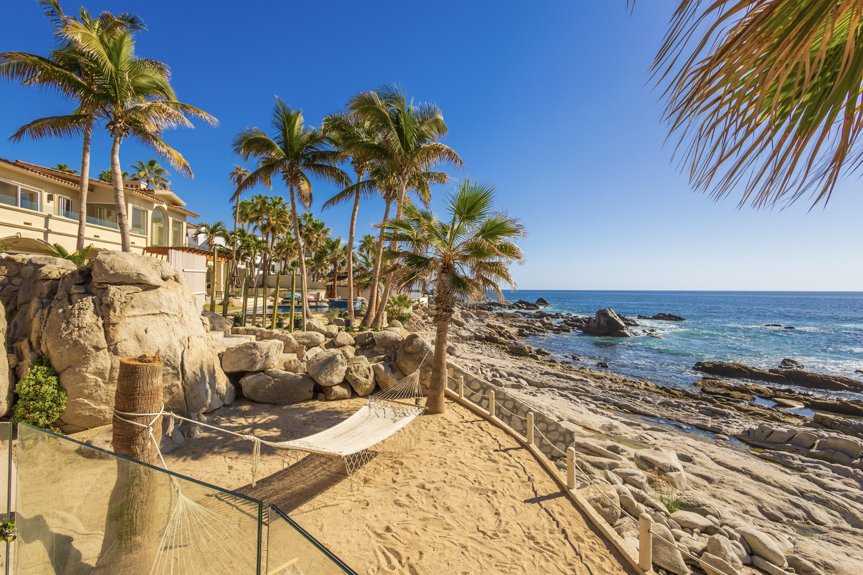 49K Santa Carmela, Casa Caniche