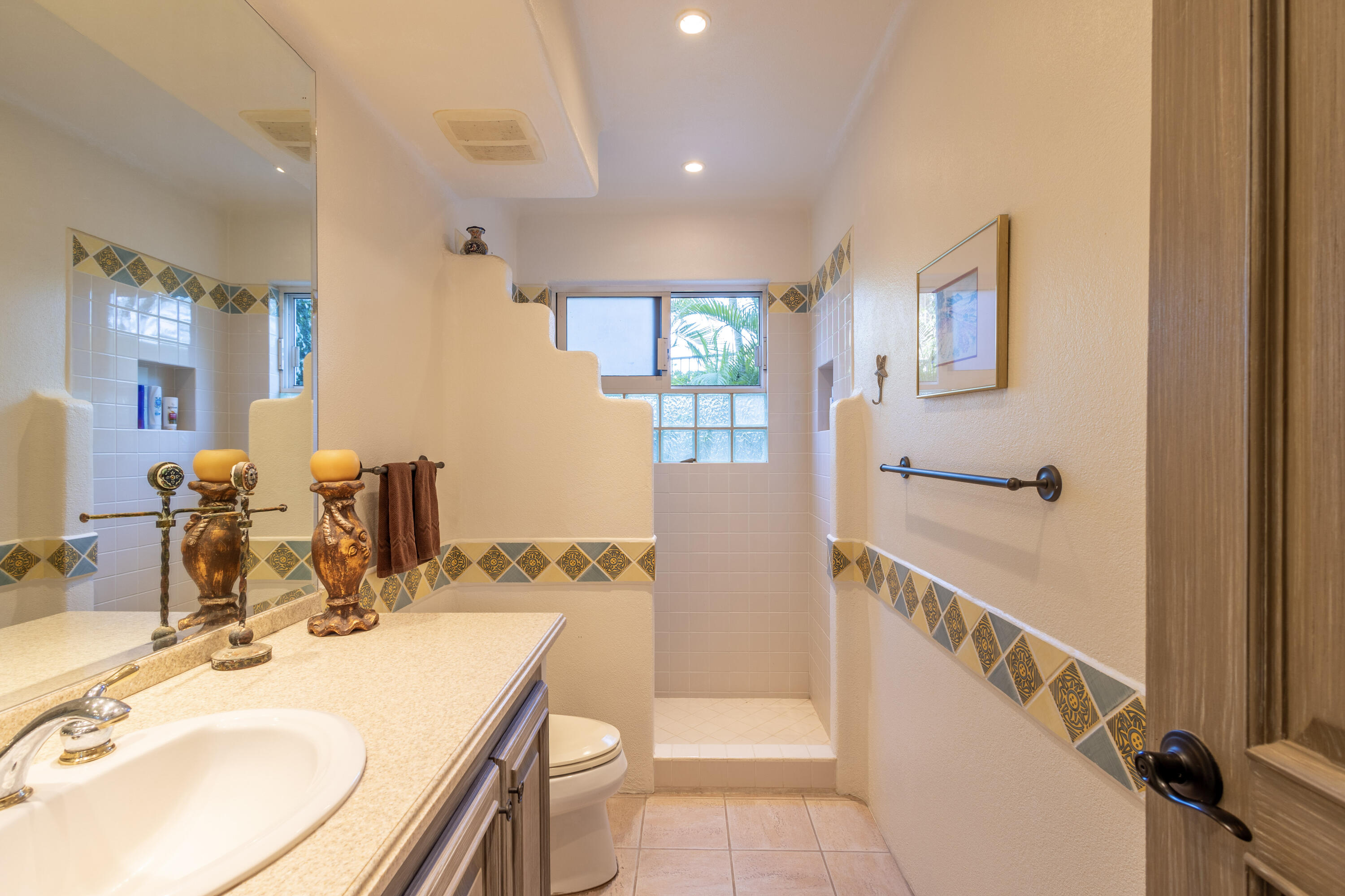 49K Santa Carmela, Casa Caniche