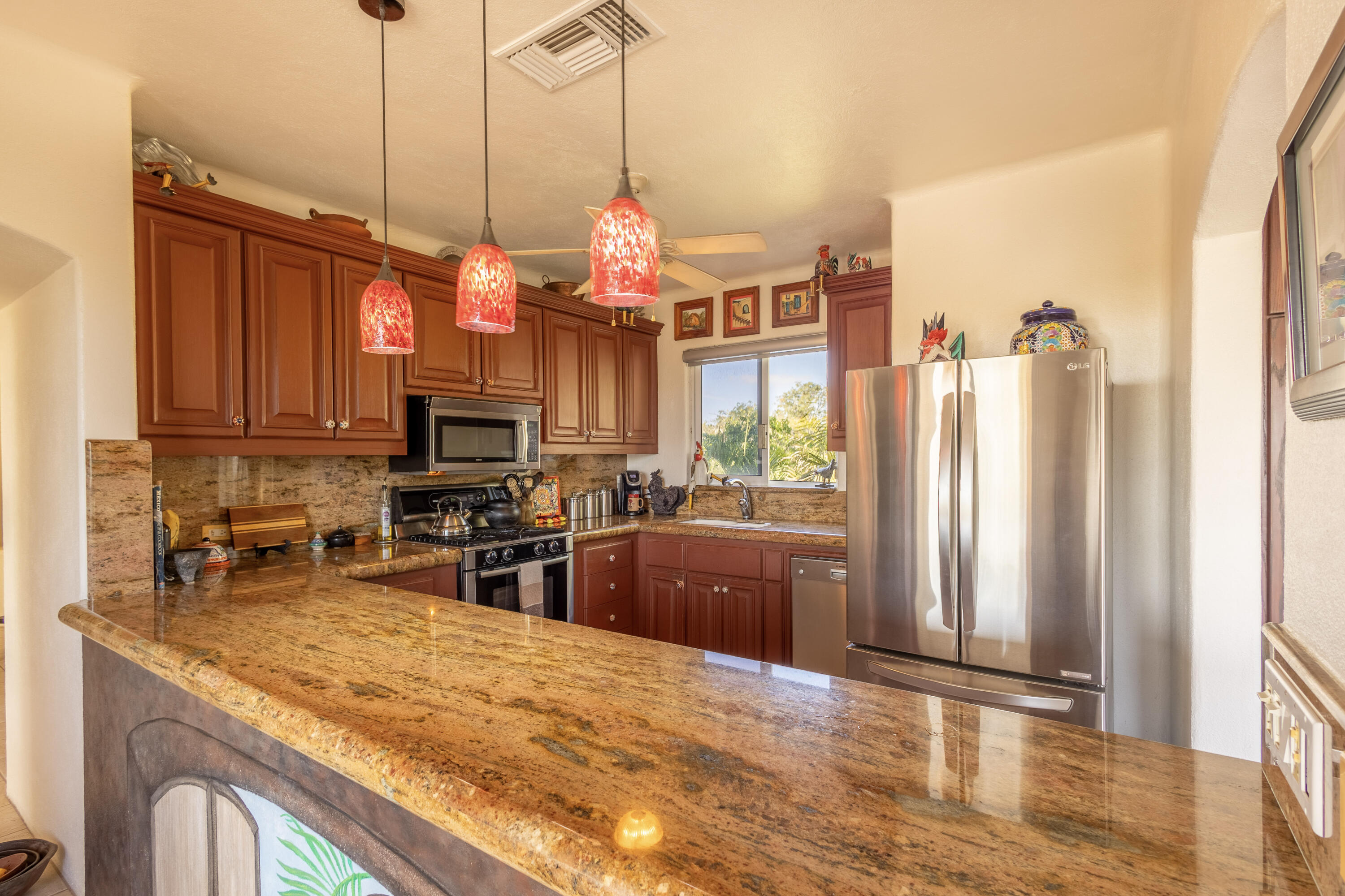 49K Santa Carmela, Casa Caniche