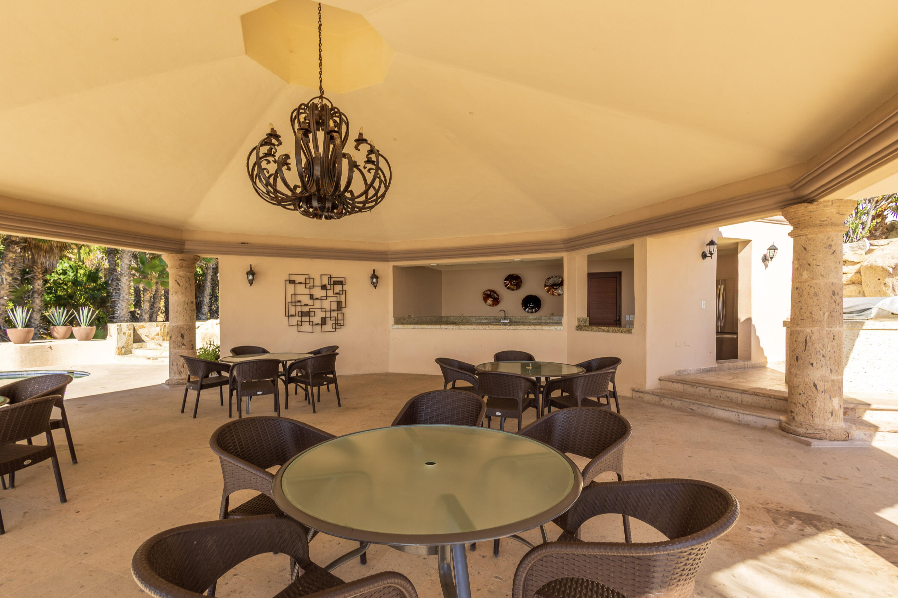 49K Santa Carmela, Casa Caniche