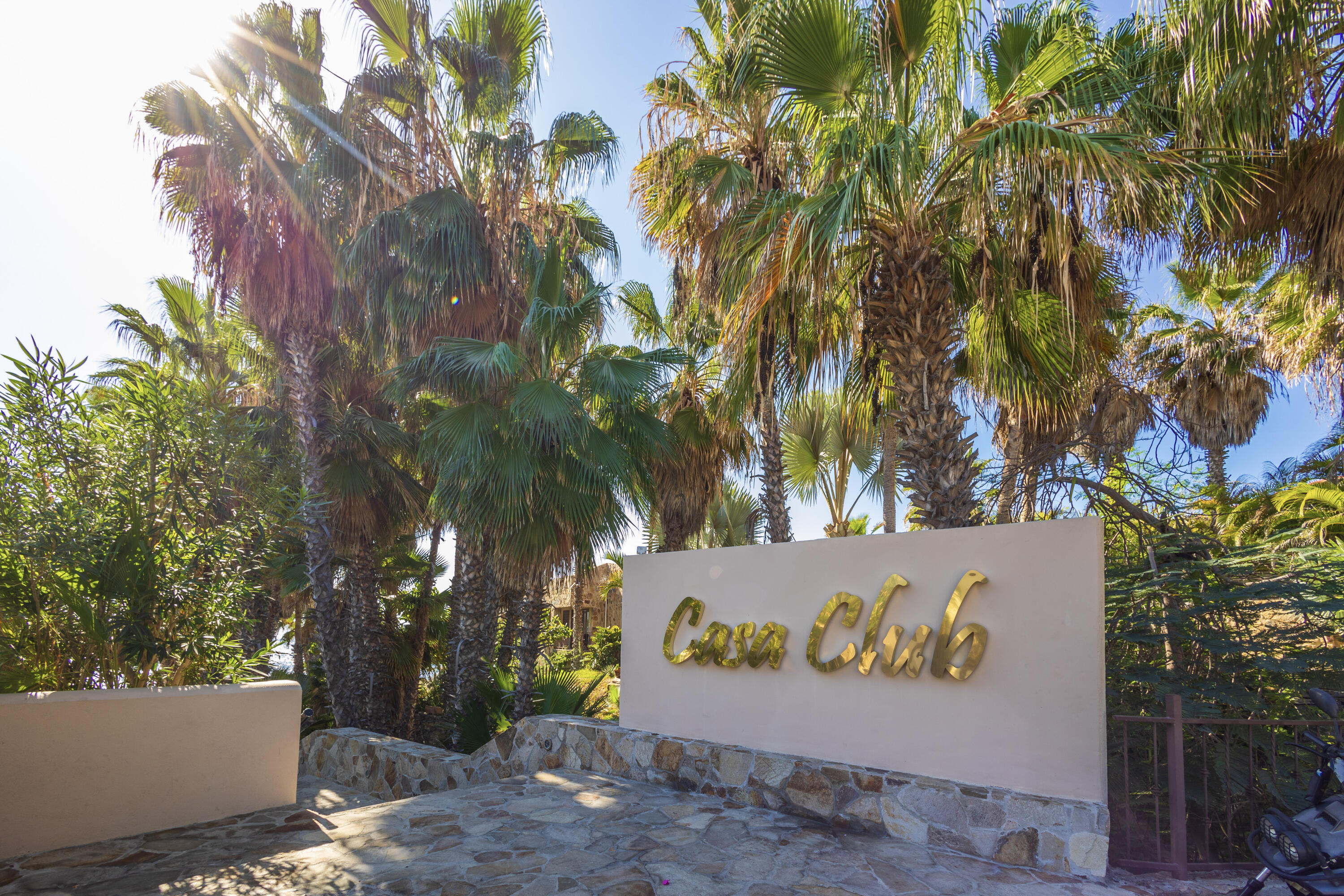 49K Santa Carmela, Casa Caniche