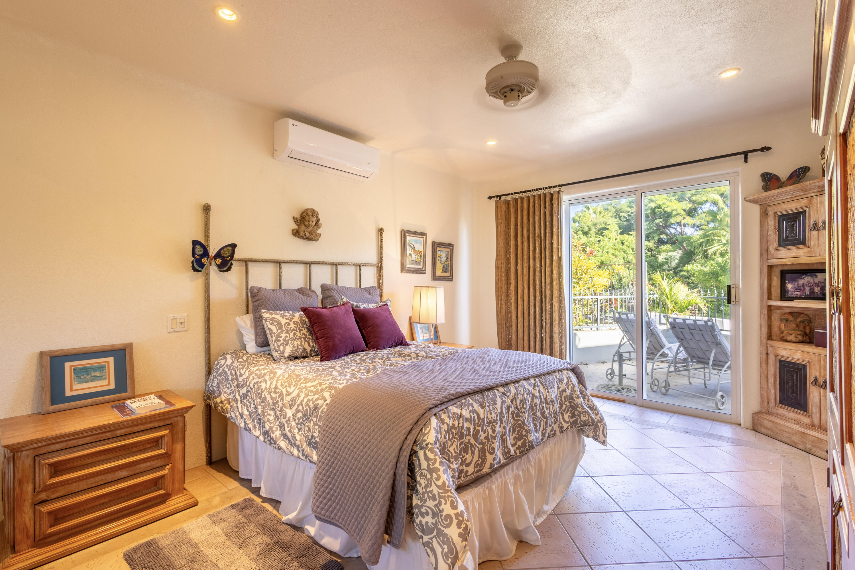 49K Santa Carmela, Casa Caniche