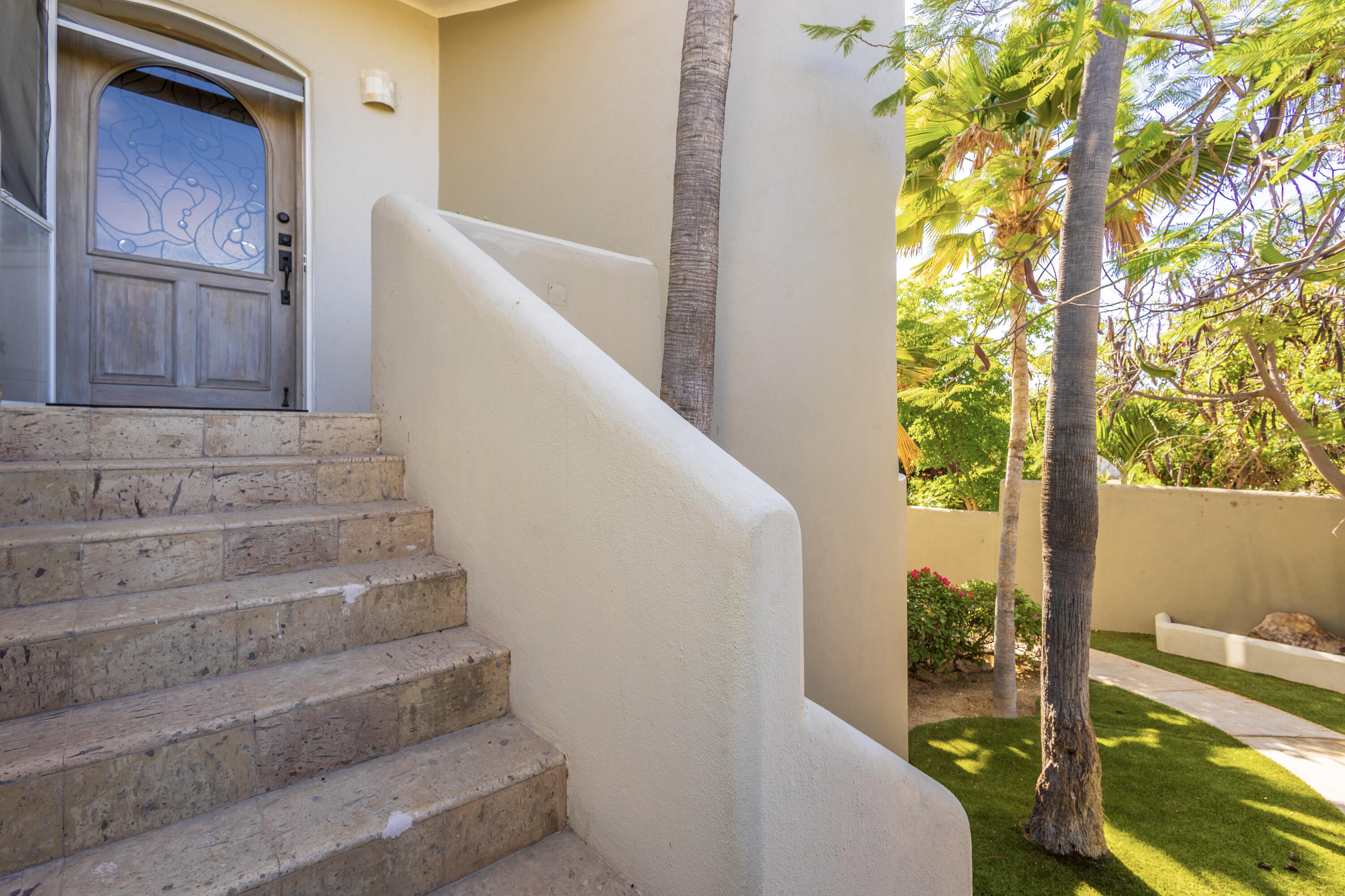 49K Santa Carmela, Casa Caniche