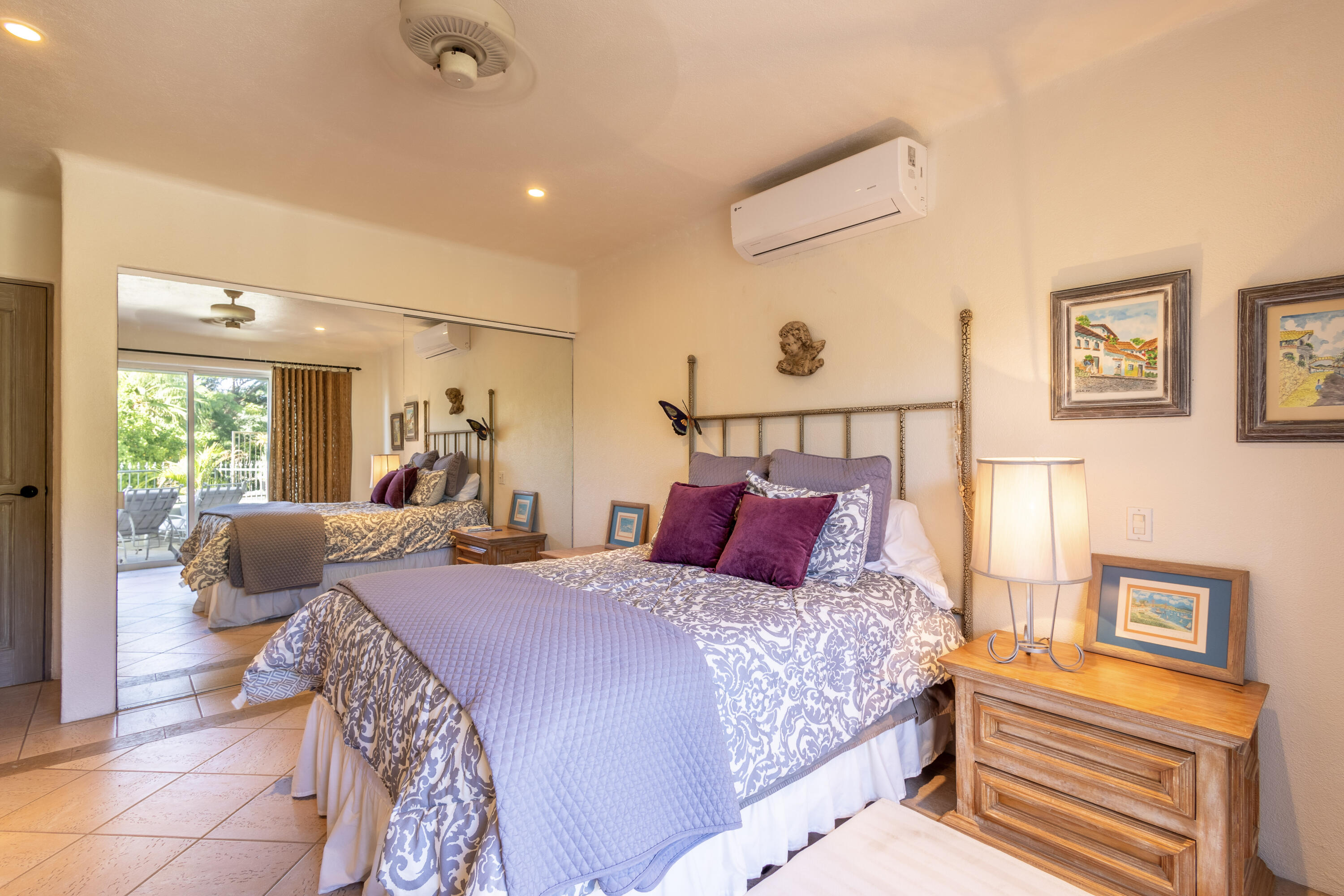 49K Santa Carmela, Casa Caniche