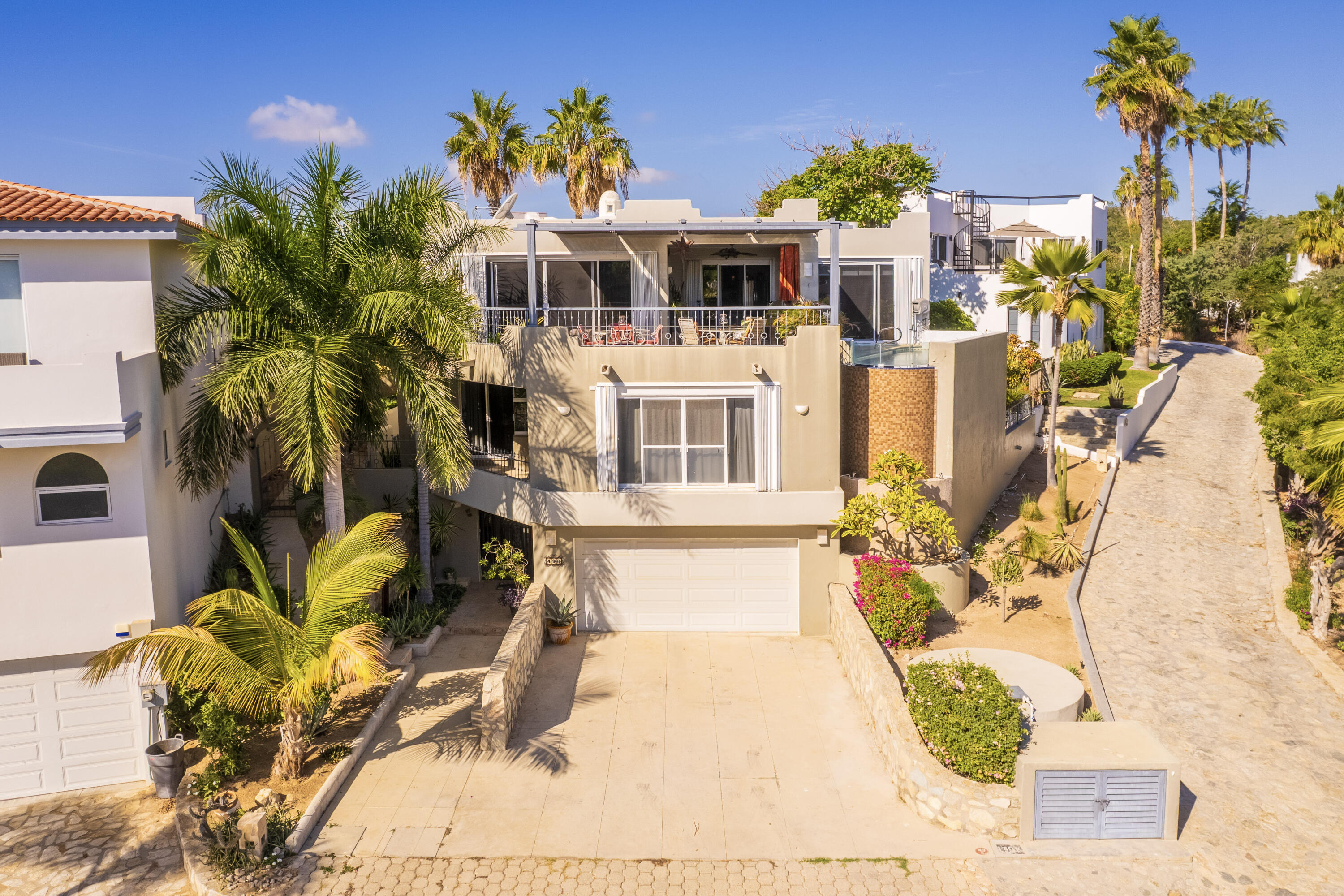 49K Santa Carmela, Casa Caniche