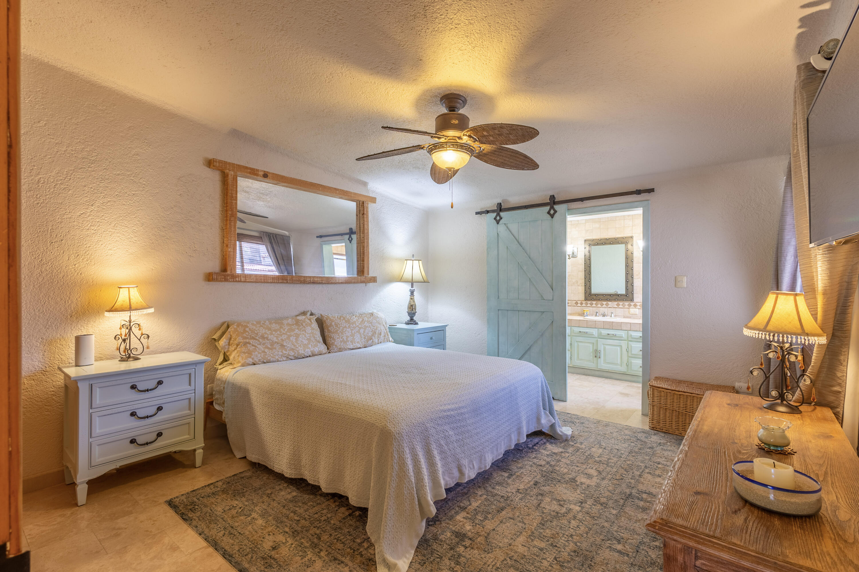 Pedregal, Casa Lila Andalaya