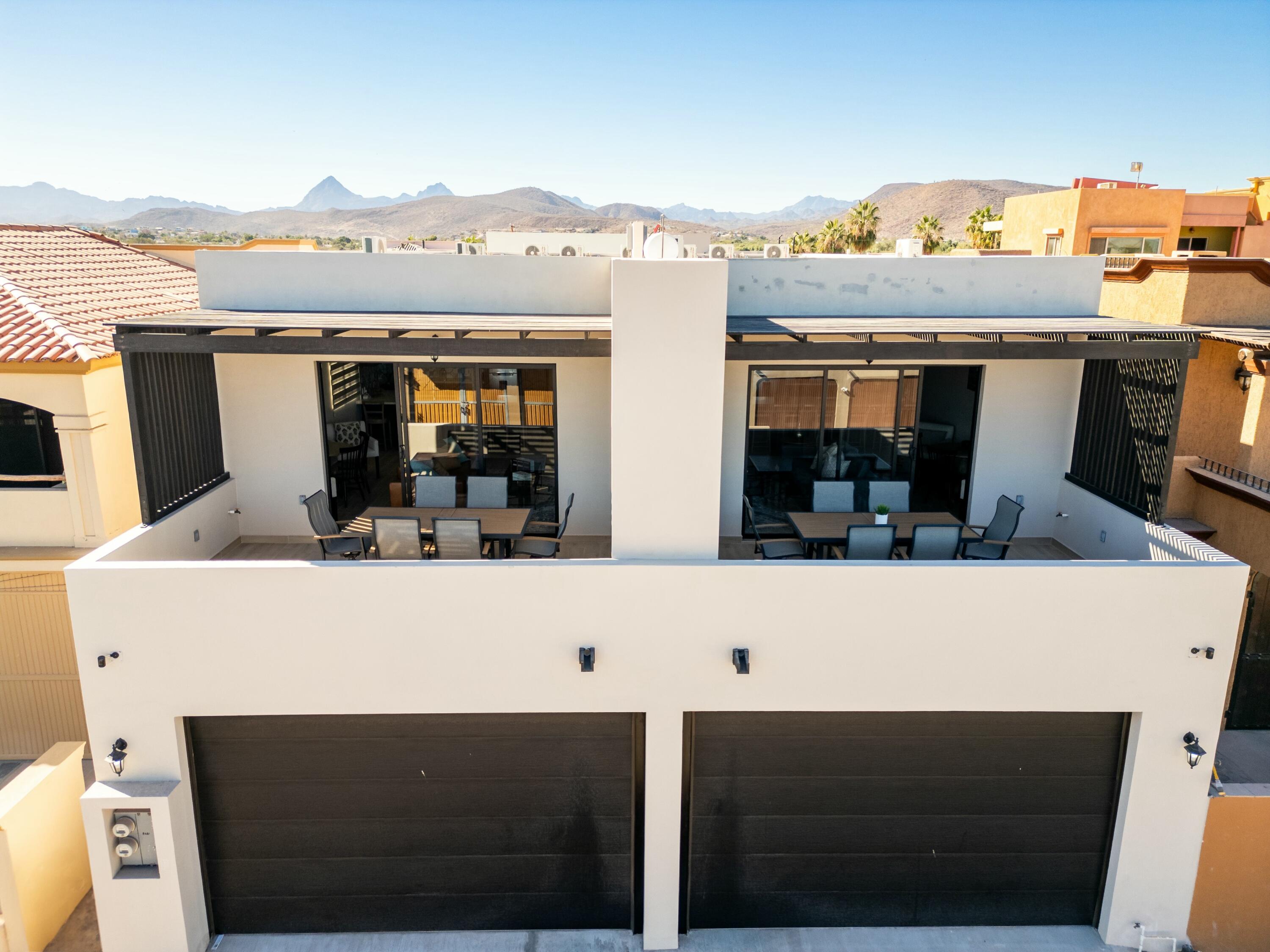 La Casa Doble Fiesta