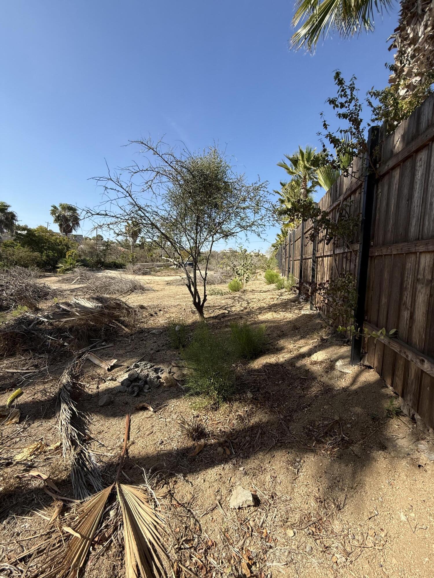 Lot 166 Camino Guayparin, Drea