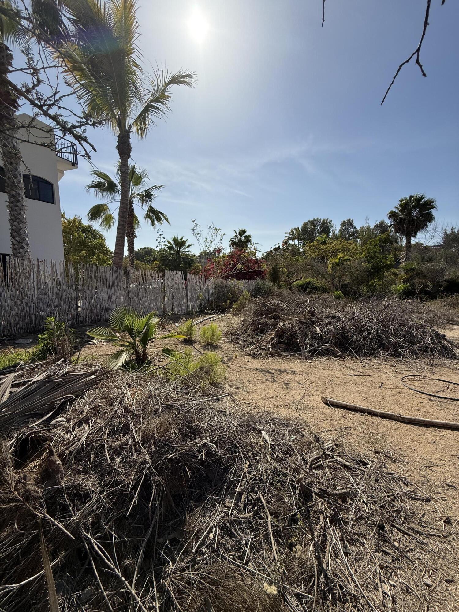 Lot 166 Camino Guayparin, Drea