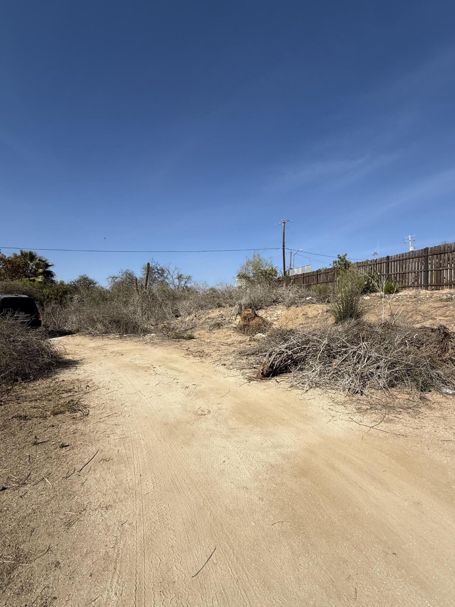 Lot 166 Camino Guayparin, Drea