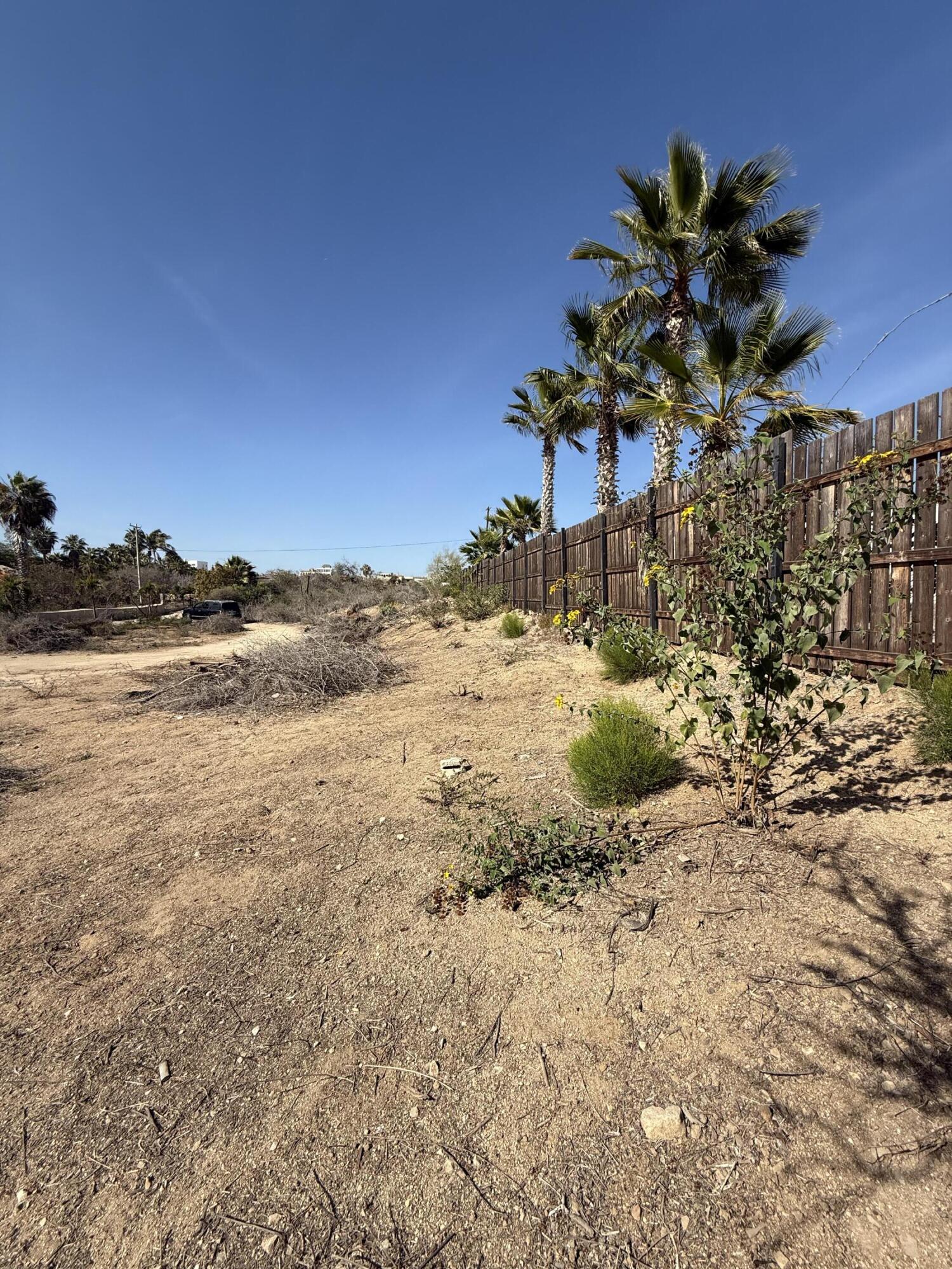 Lot 166 Camino Guayparin, Drea