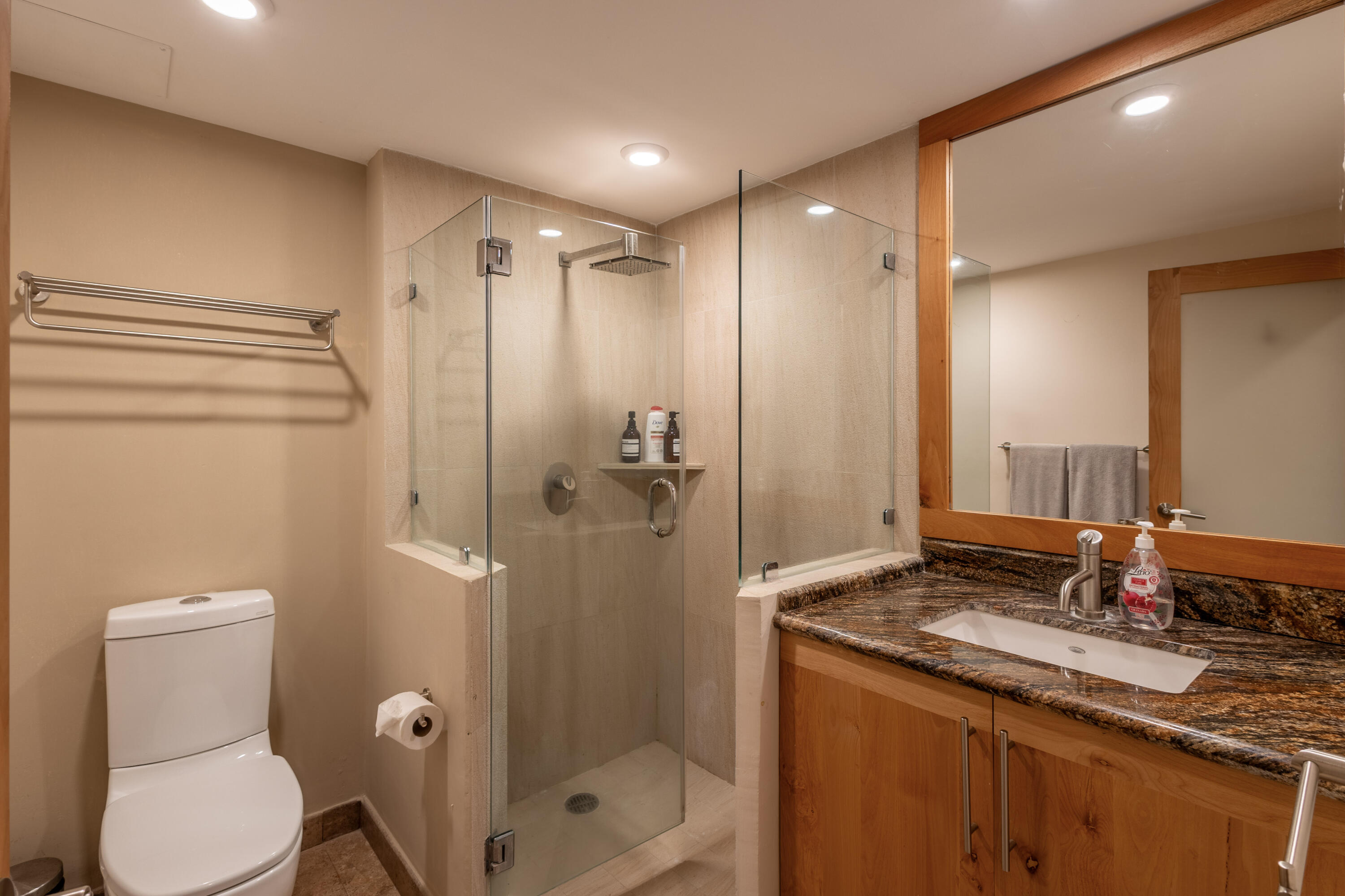 Plaza Calafia, Cabo Corridor