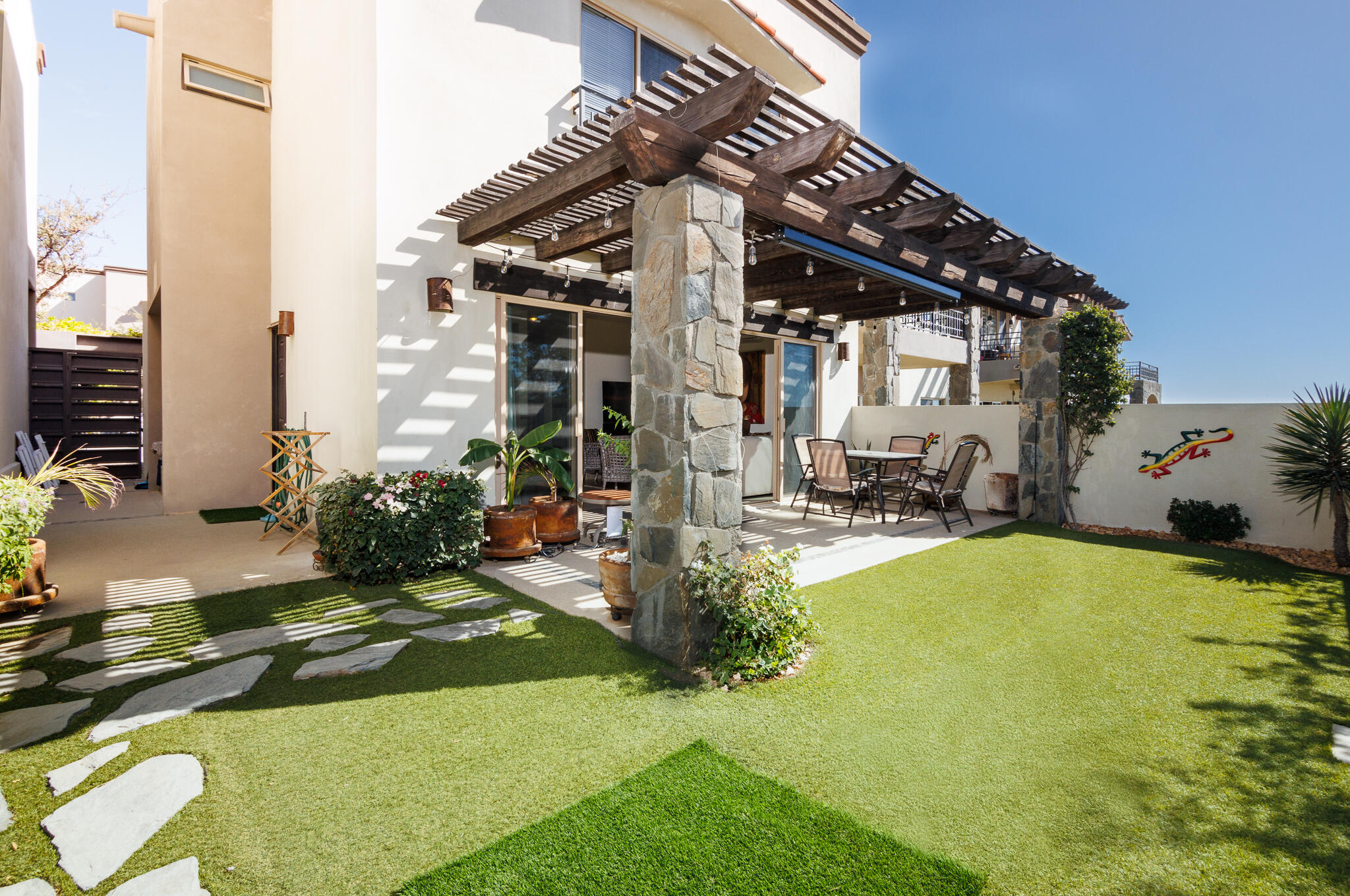 78 Camino del Mar, Casa Lima