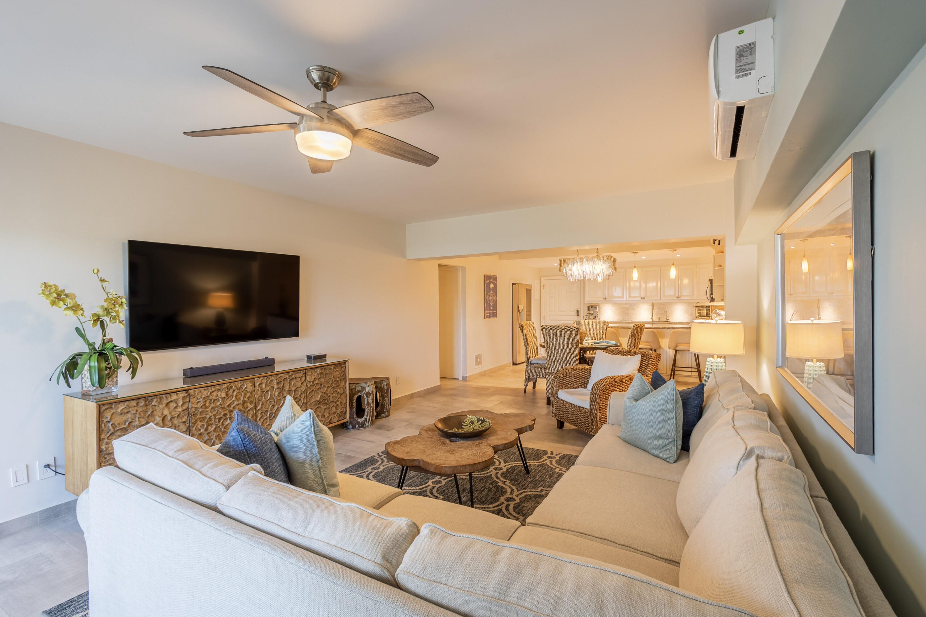 P.º De La Marina, Marina Sol