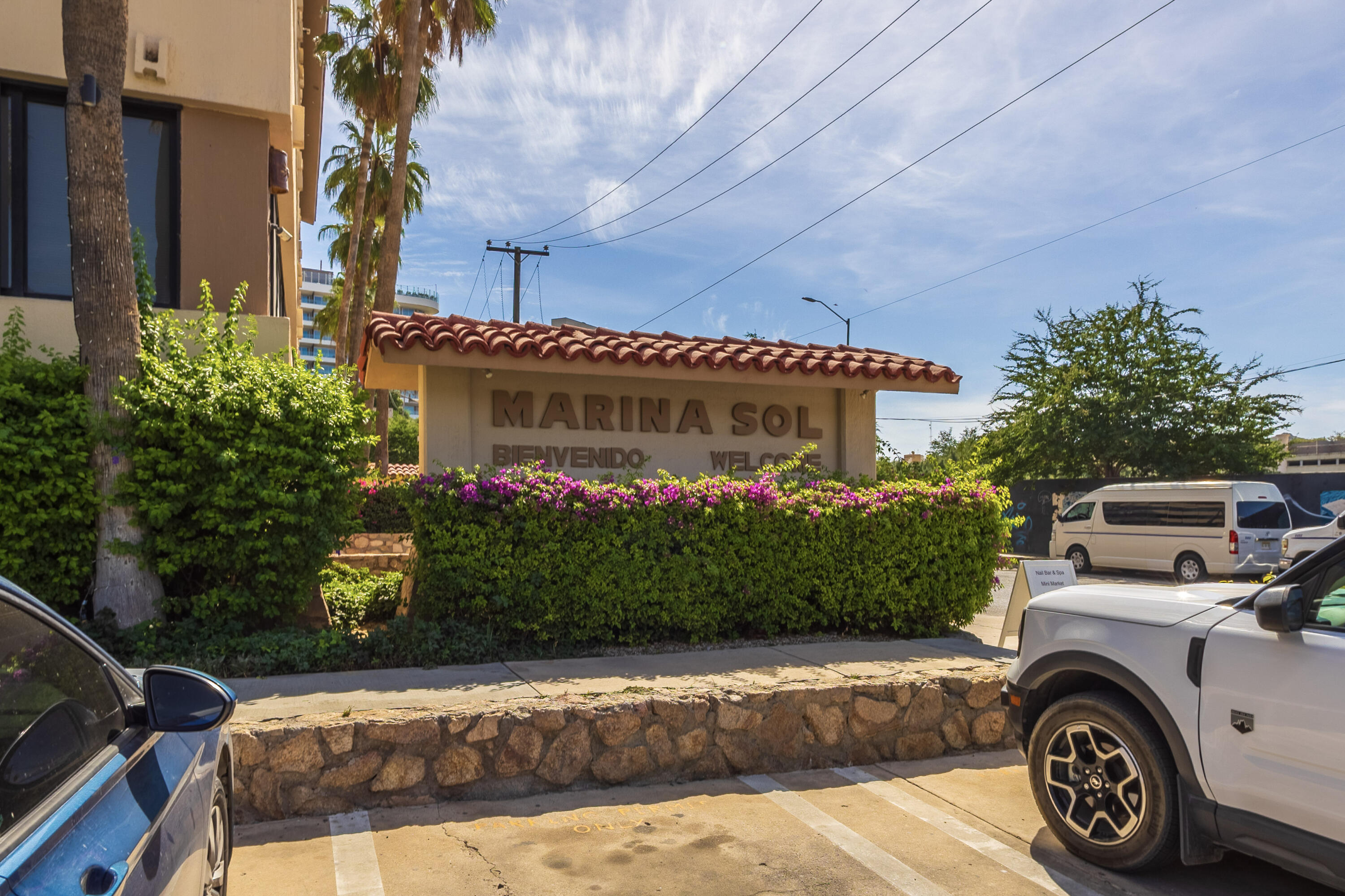 P.º De La Marina, Marina Sol