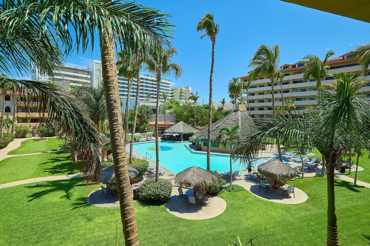 P.º De La Marina, Marina Sol