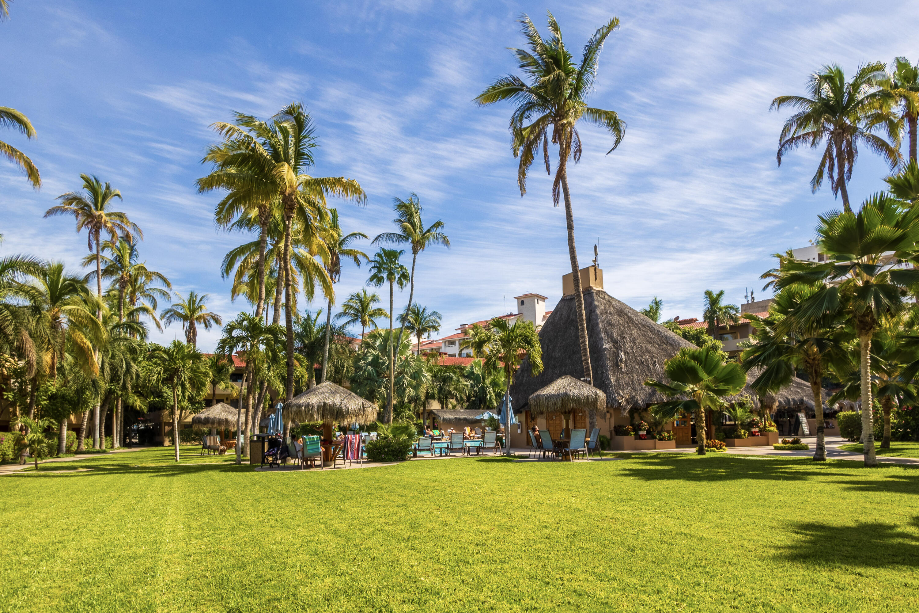 P.º De La Marina, Marina Sol