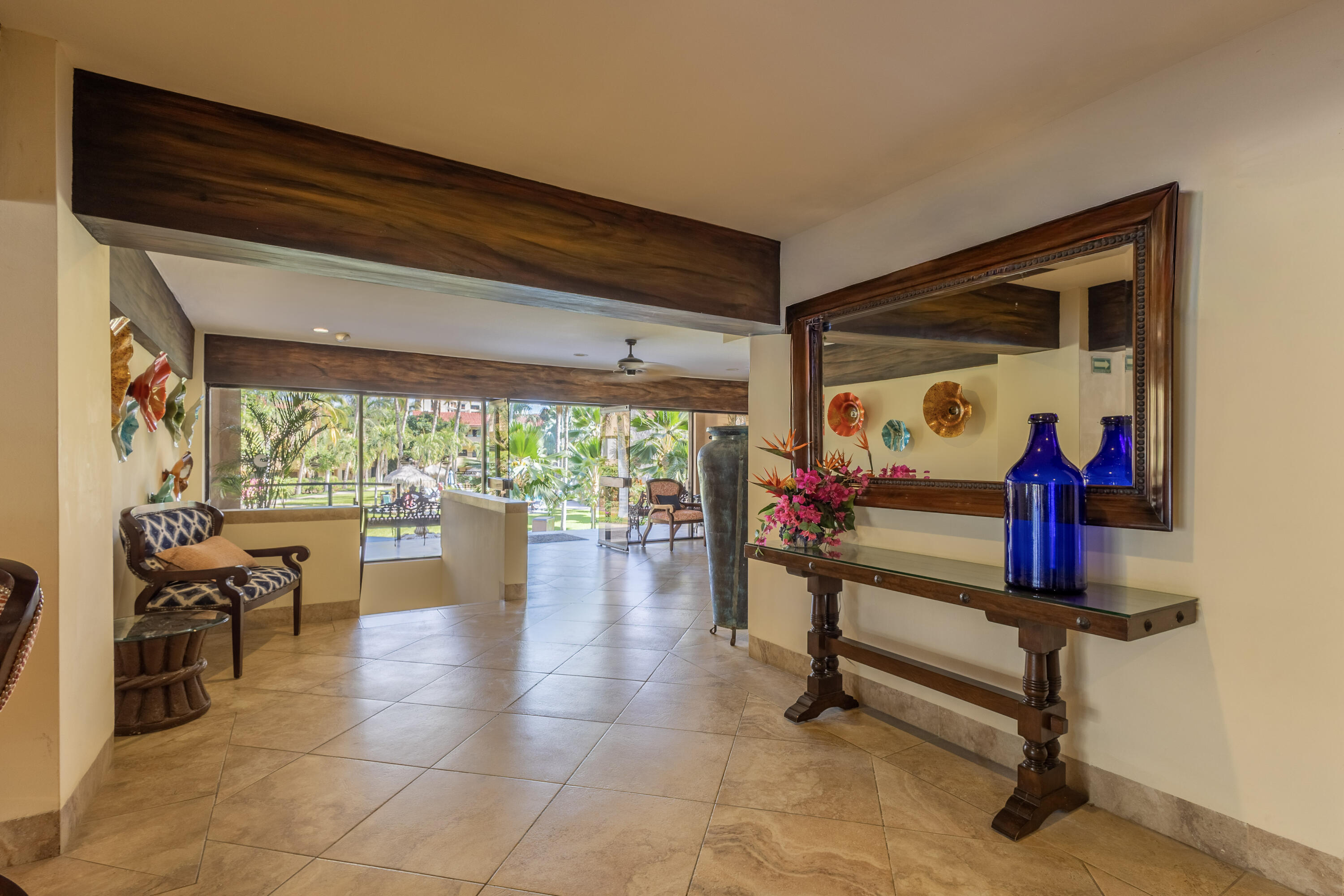 P.º De La Marina, Marina Sol