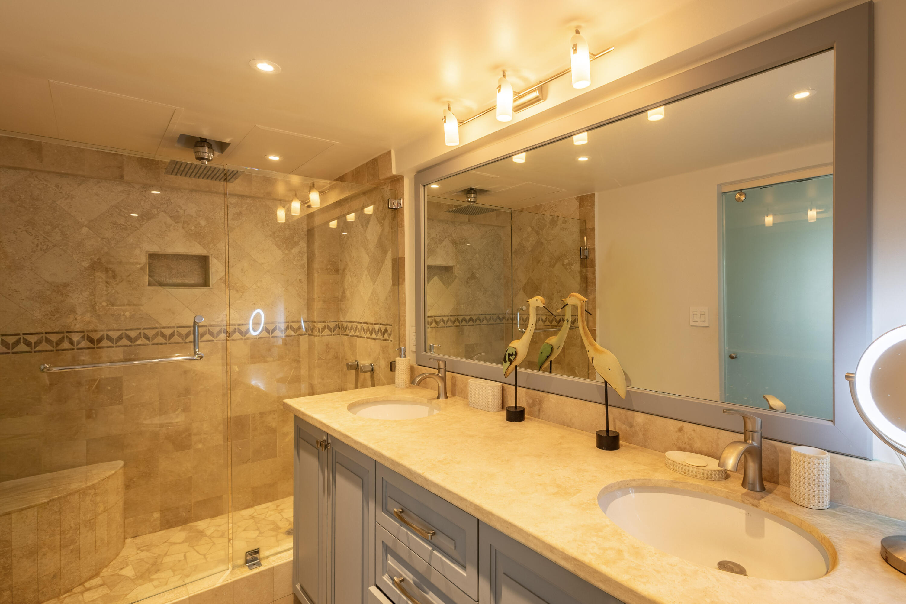 P.º De La Marina, Marina Sol