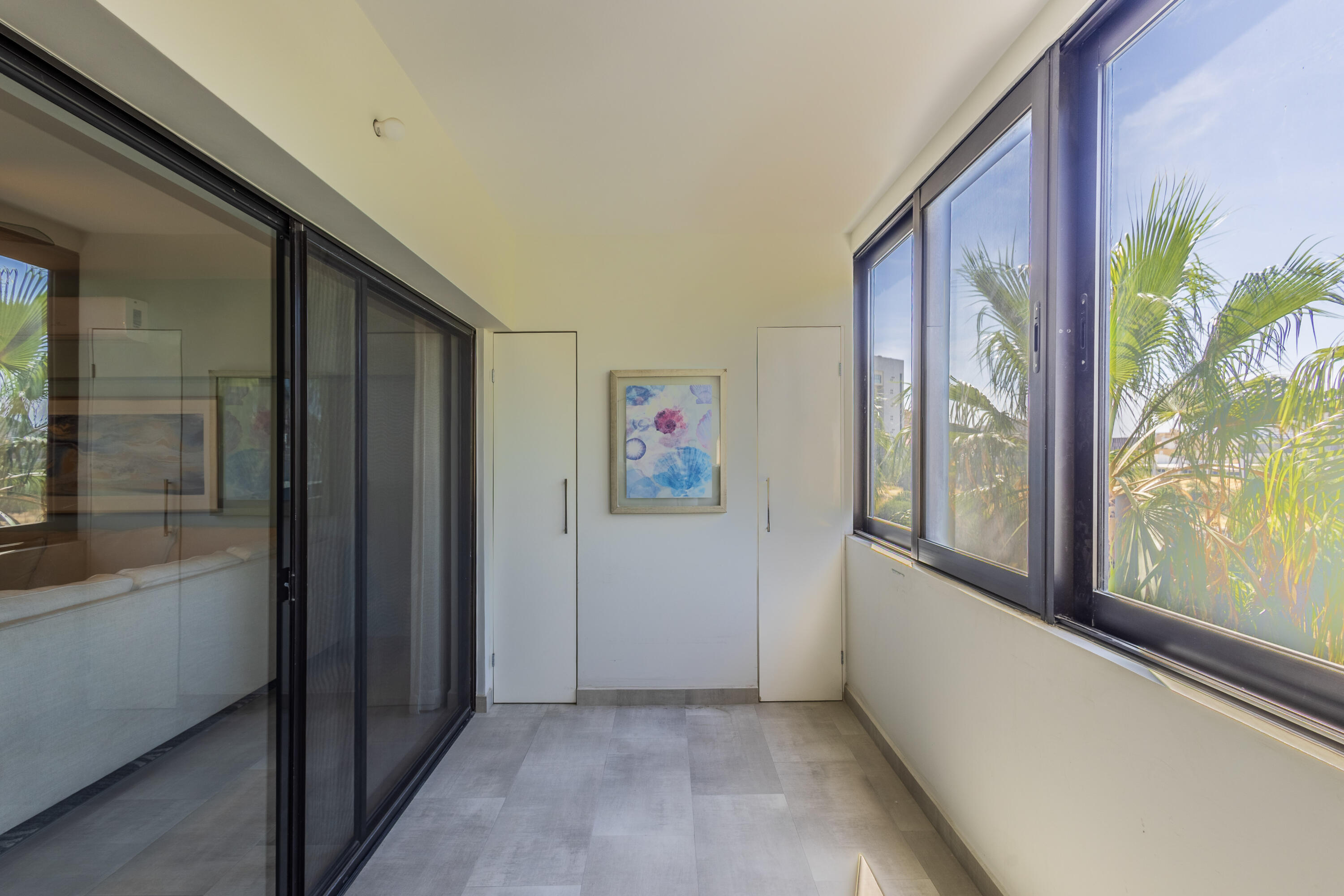 P.º De La Marina, Marina Sol