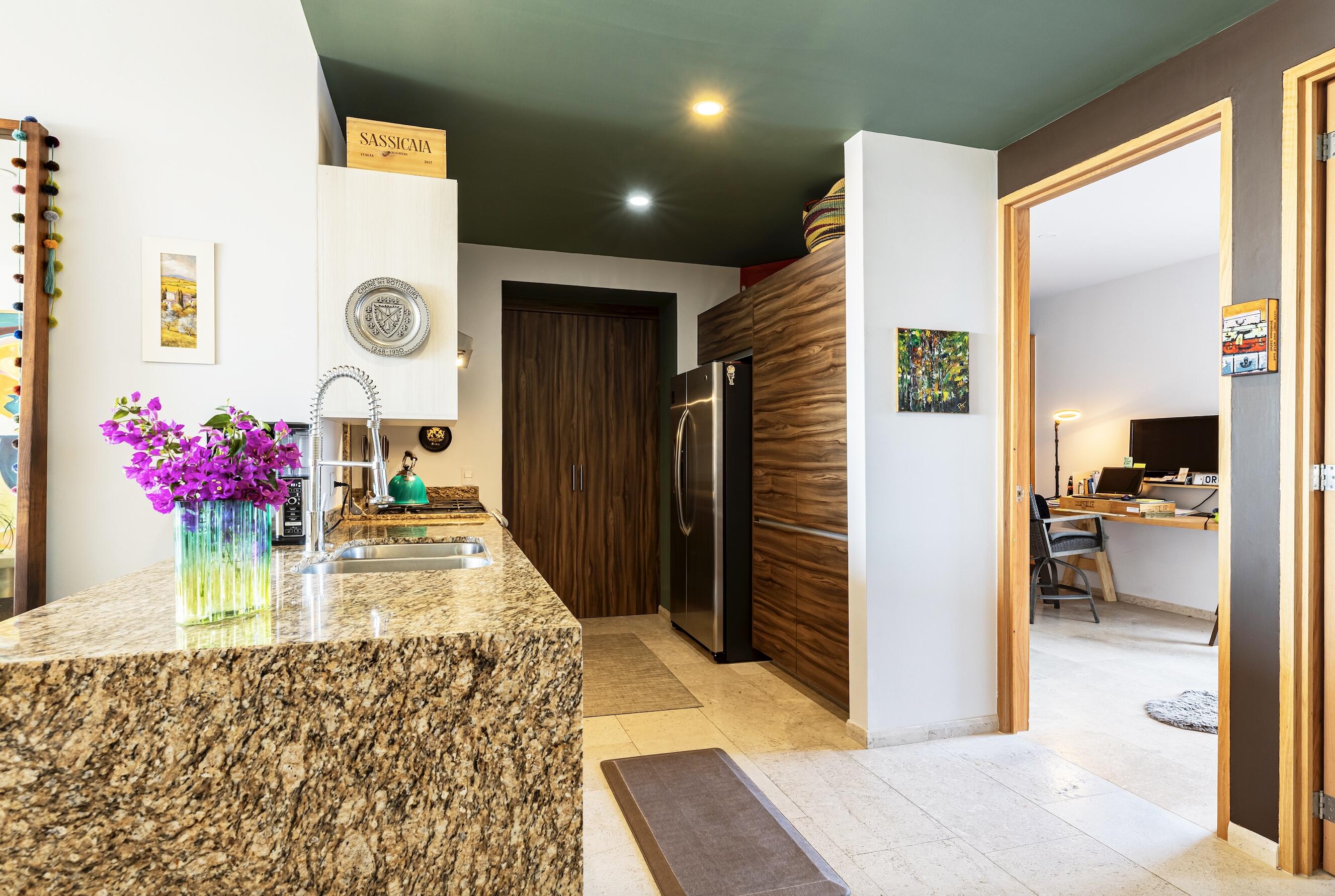 Solaria, Solaria G104