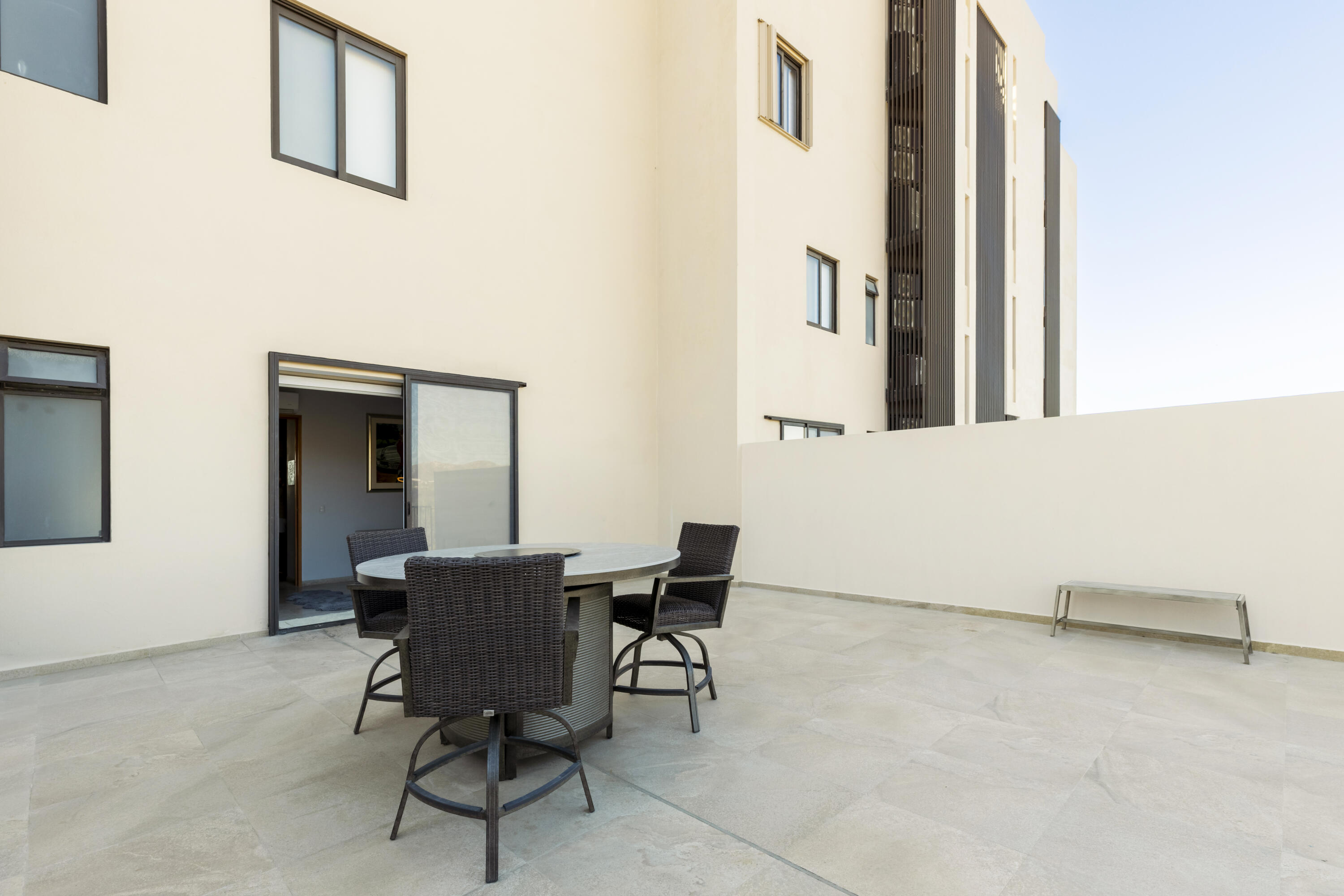 Solaria, Solaria G104