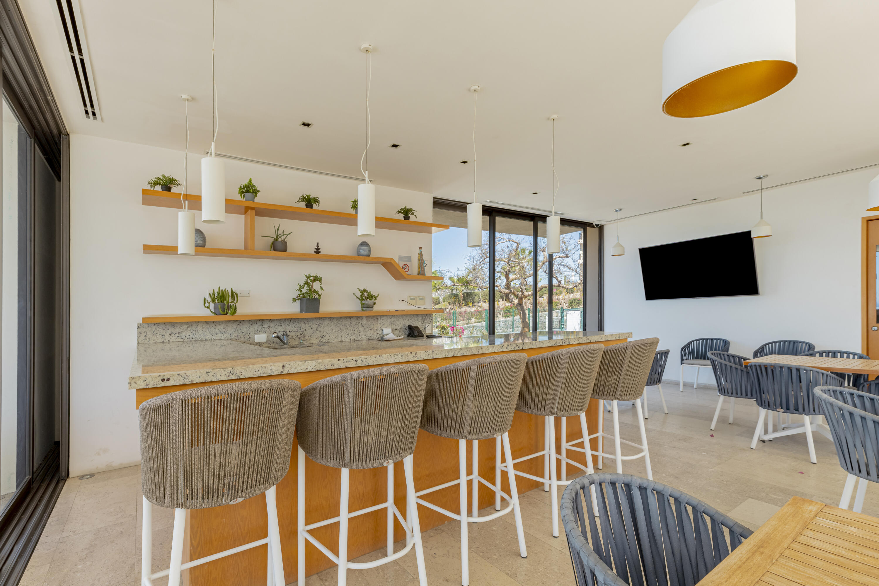 Solaria, Solaria G104