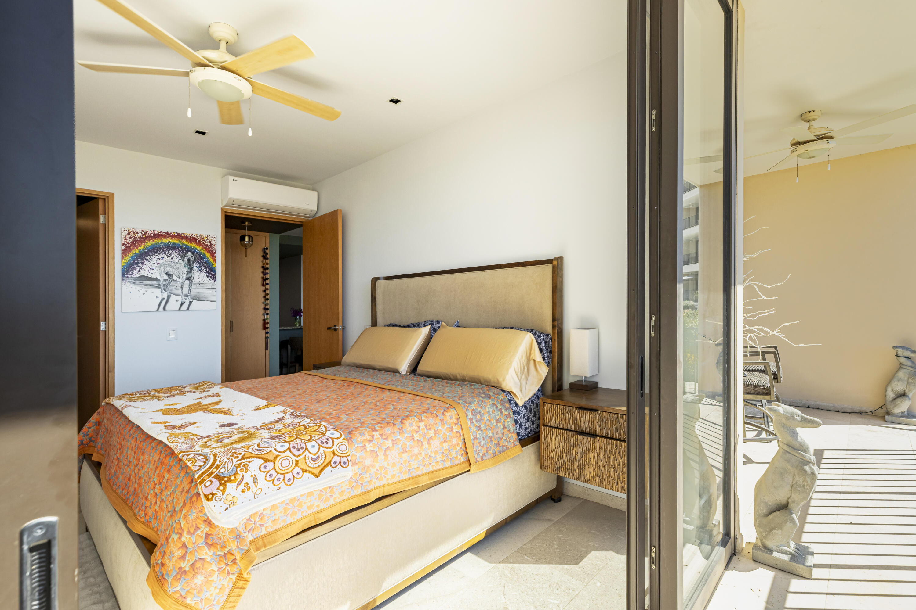 Solaria, Solaria G104