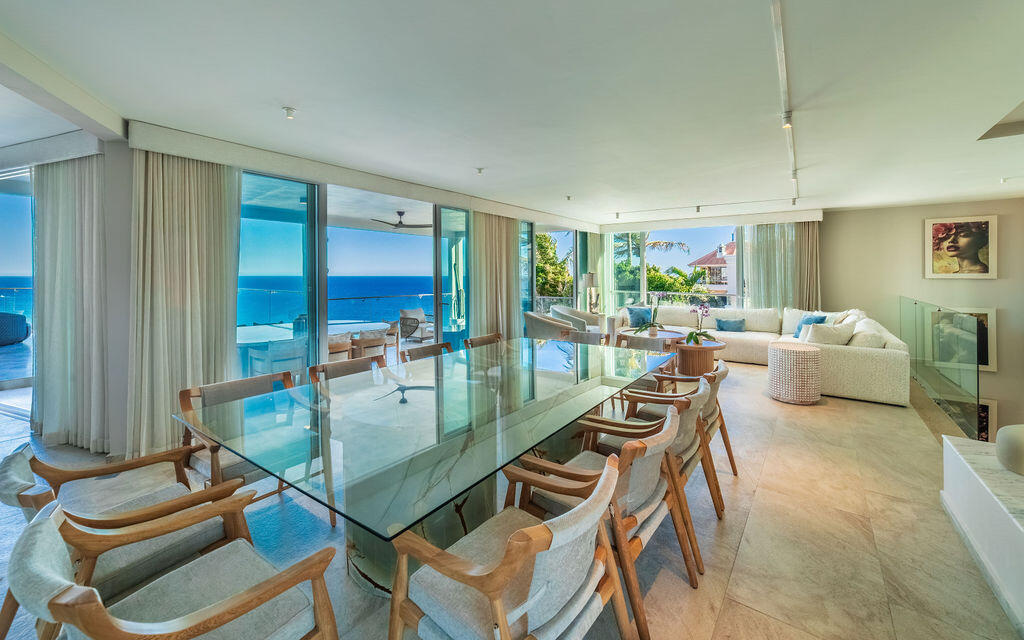 Cliff-Front Casa Nautilus