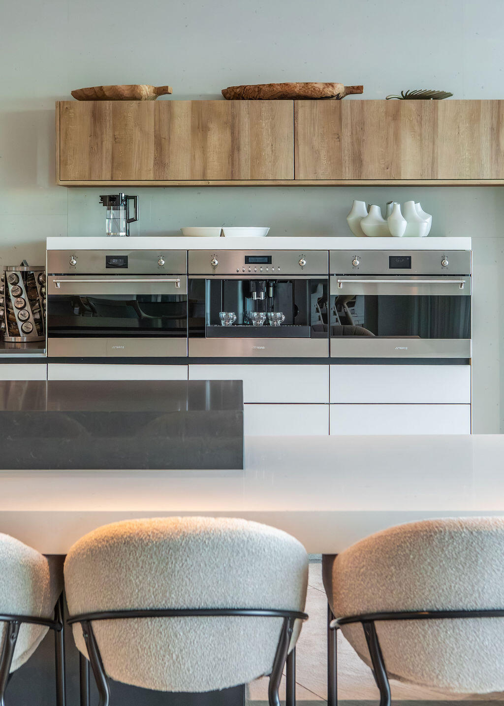 Cliff-Front Casa Nautilus