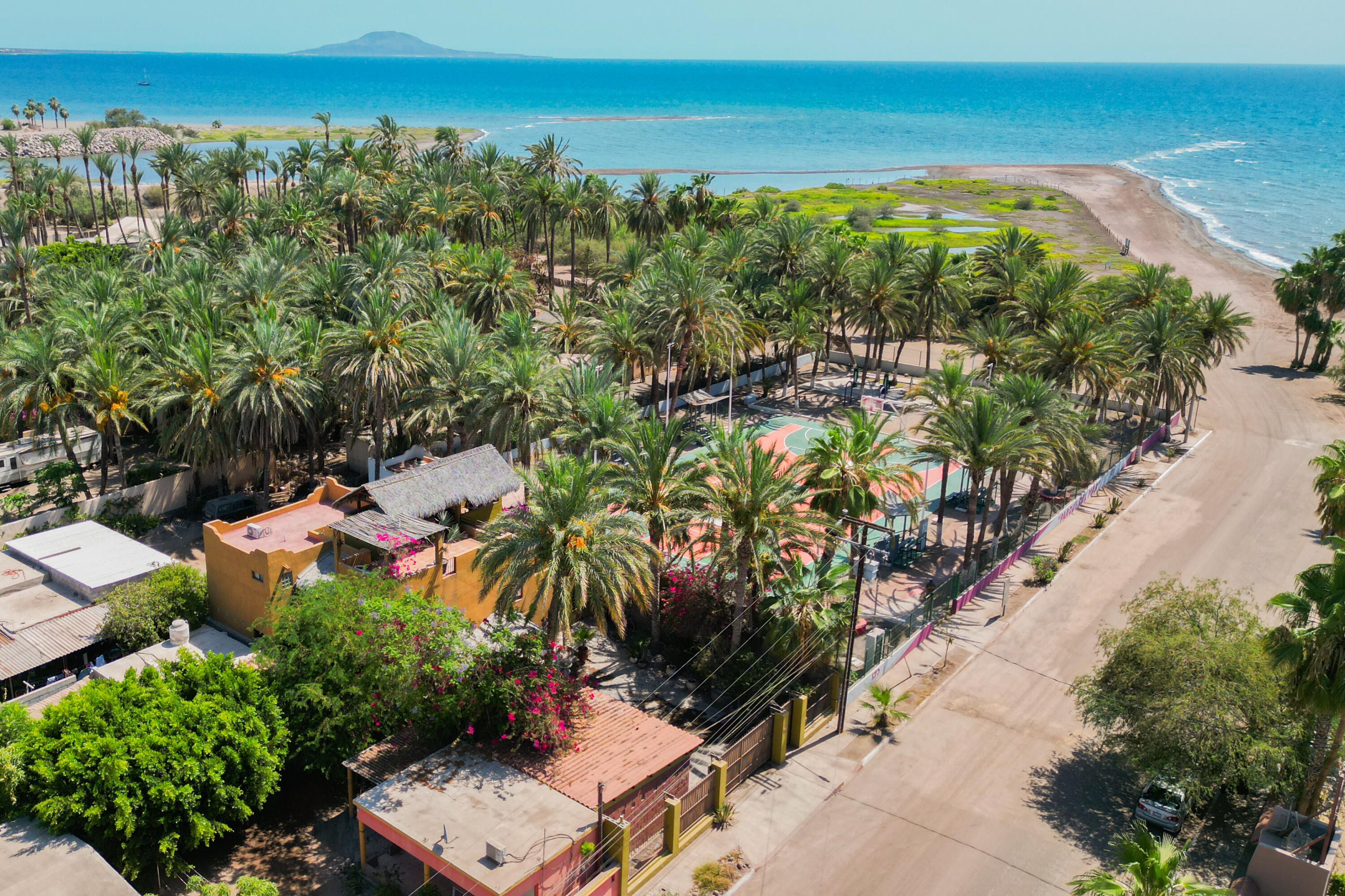 113 Calle Antonio Mijares, Casa Sol Arena y Mar