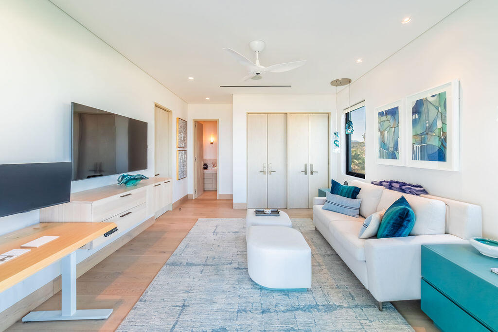 Cove Club Bungalow 10