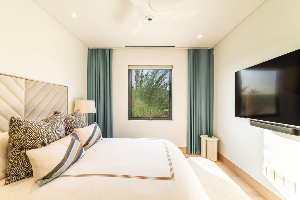 Cove Club Bungalow 10
