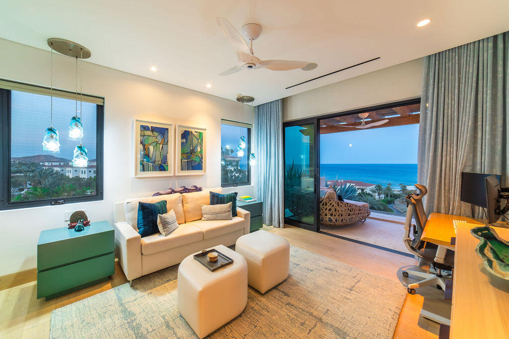Cove Club Bungalow 10