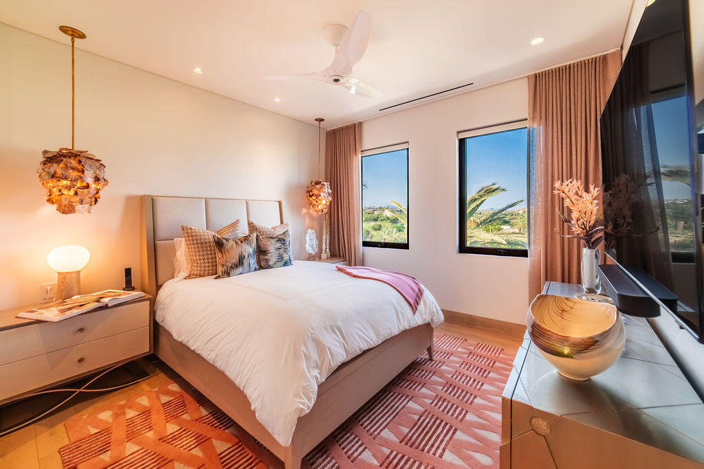 Cove Club Bungalow 10