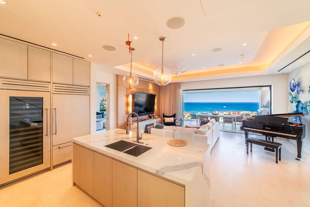 Cove Club Bungalow 10