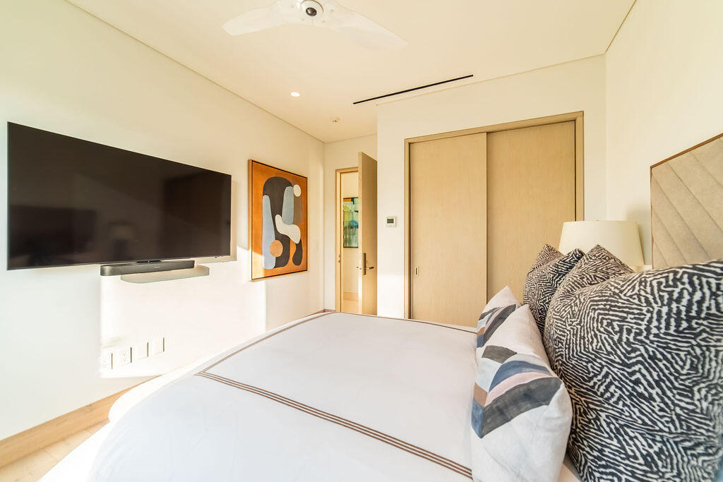 Cove Club Bungalow 10