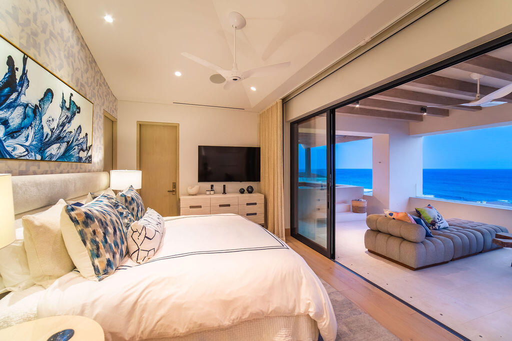 Cove Club Bungalow 10