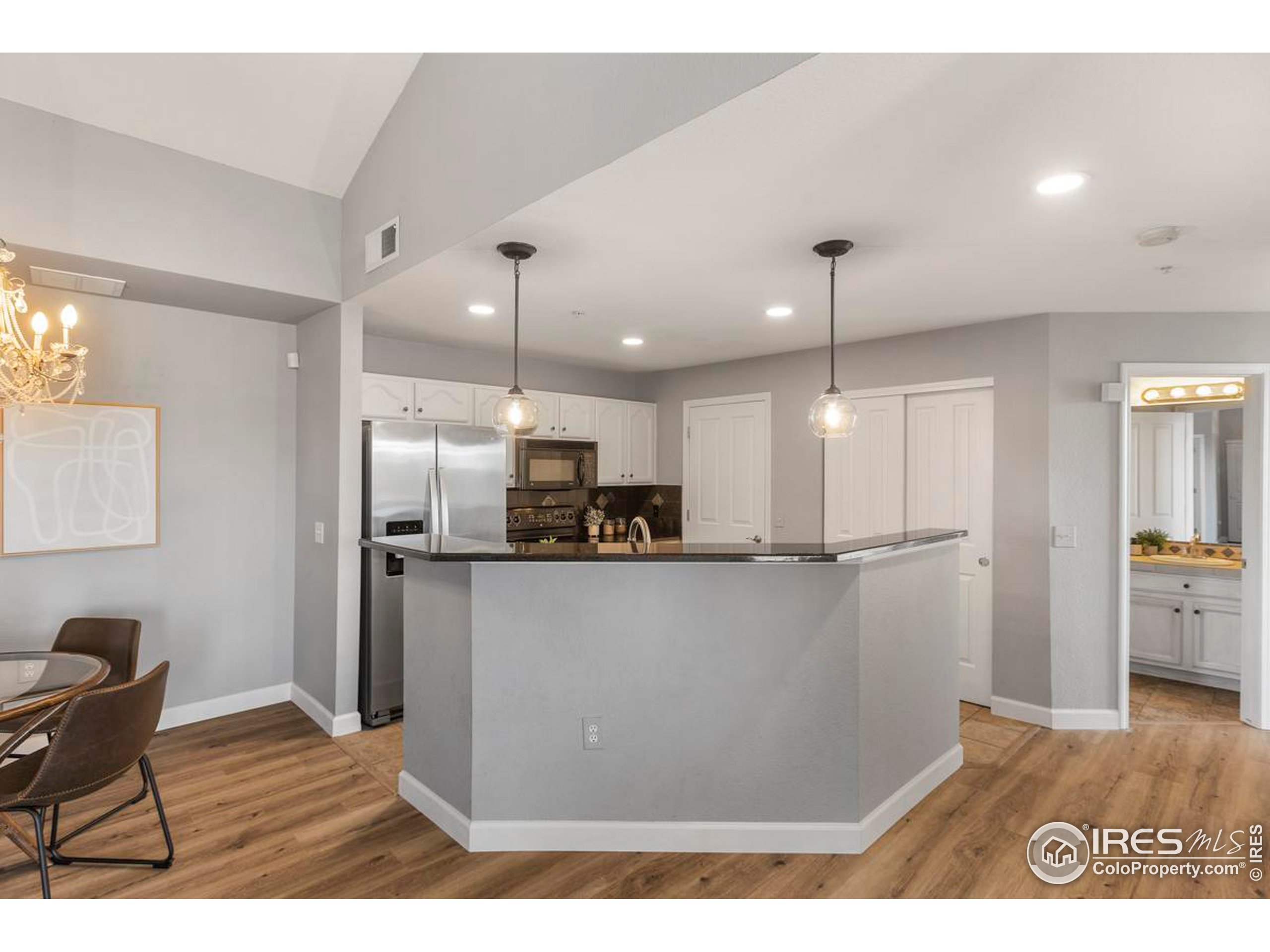 2133 Krisron Rd Unit: D208