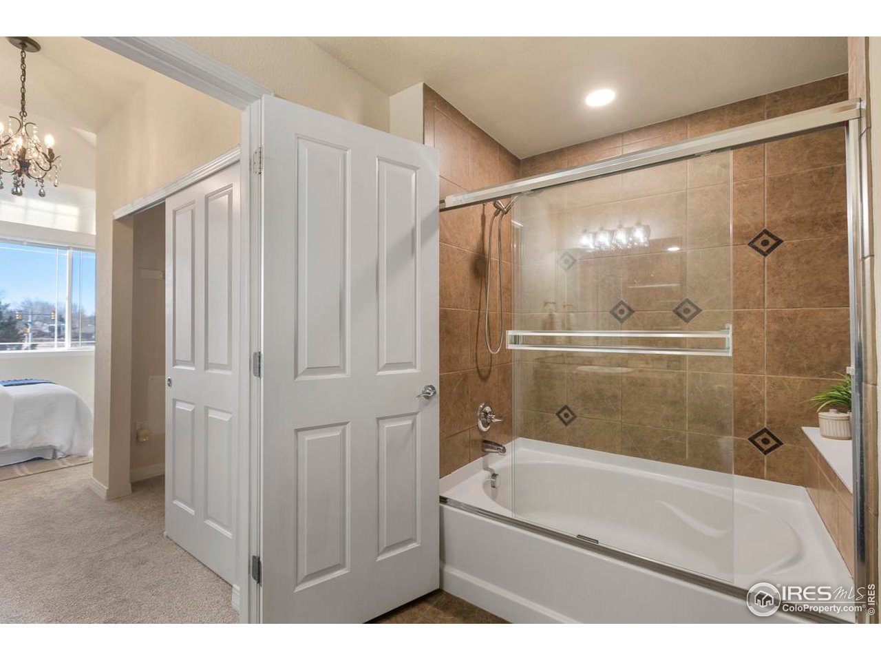 2133 Krisron Rd Unit: D208