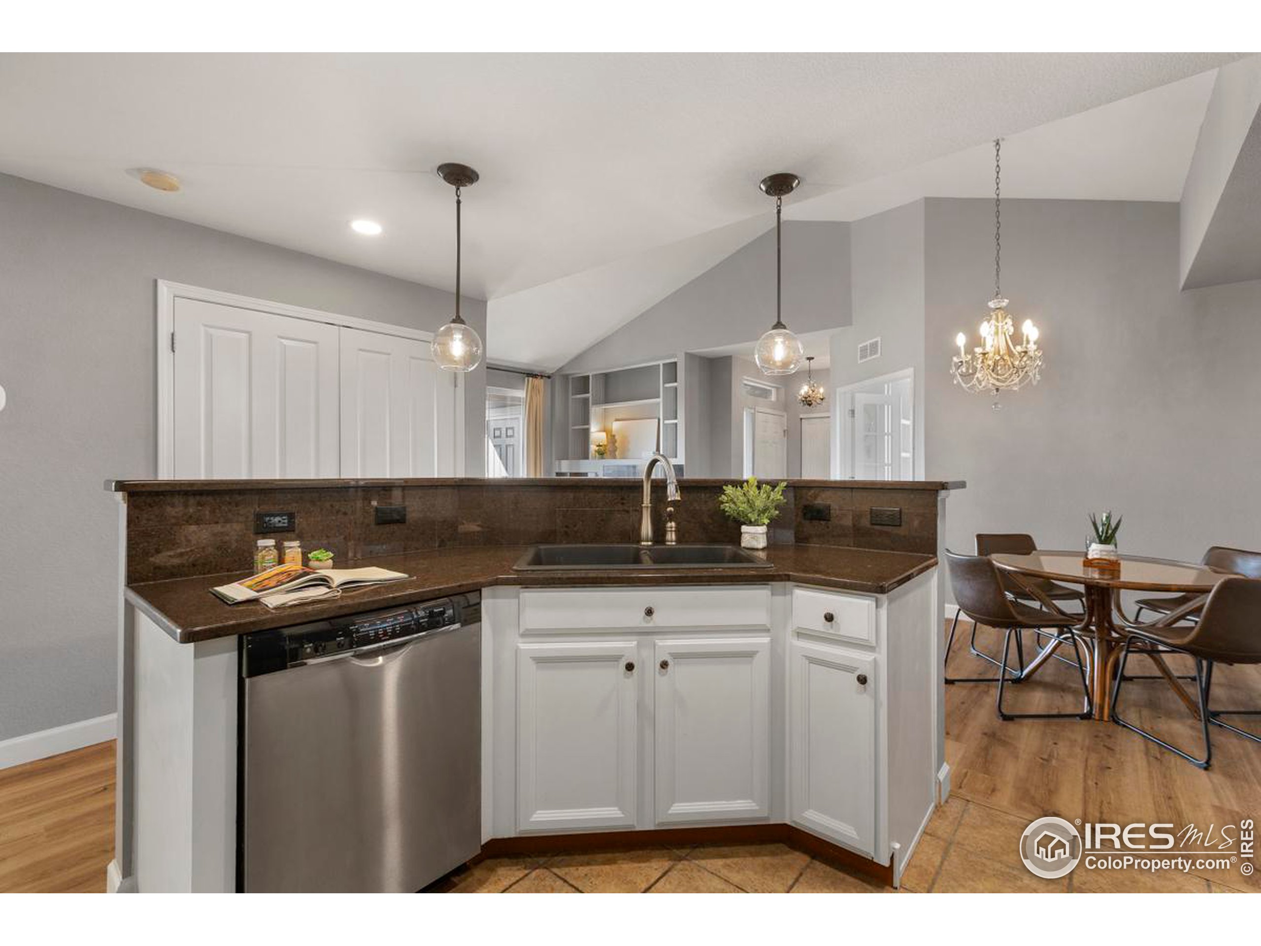 2133 Krisron Rd Unit: D208