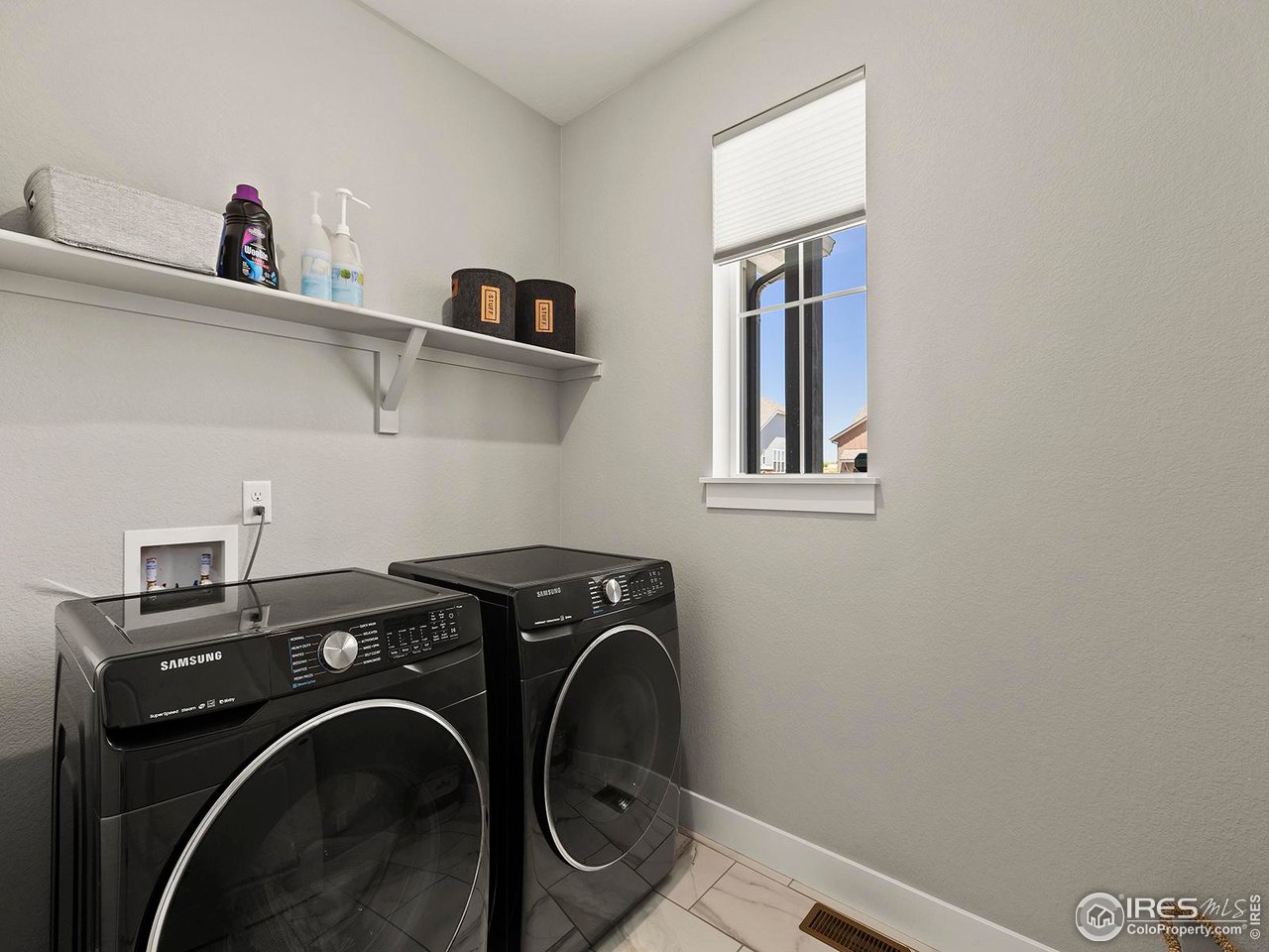 1087 Larimer Ridge Pkwy