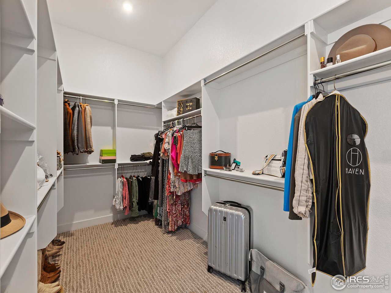 1087 Larimer Ridge Pkwy