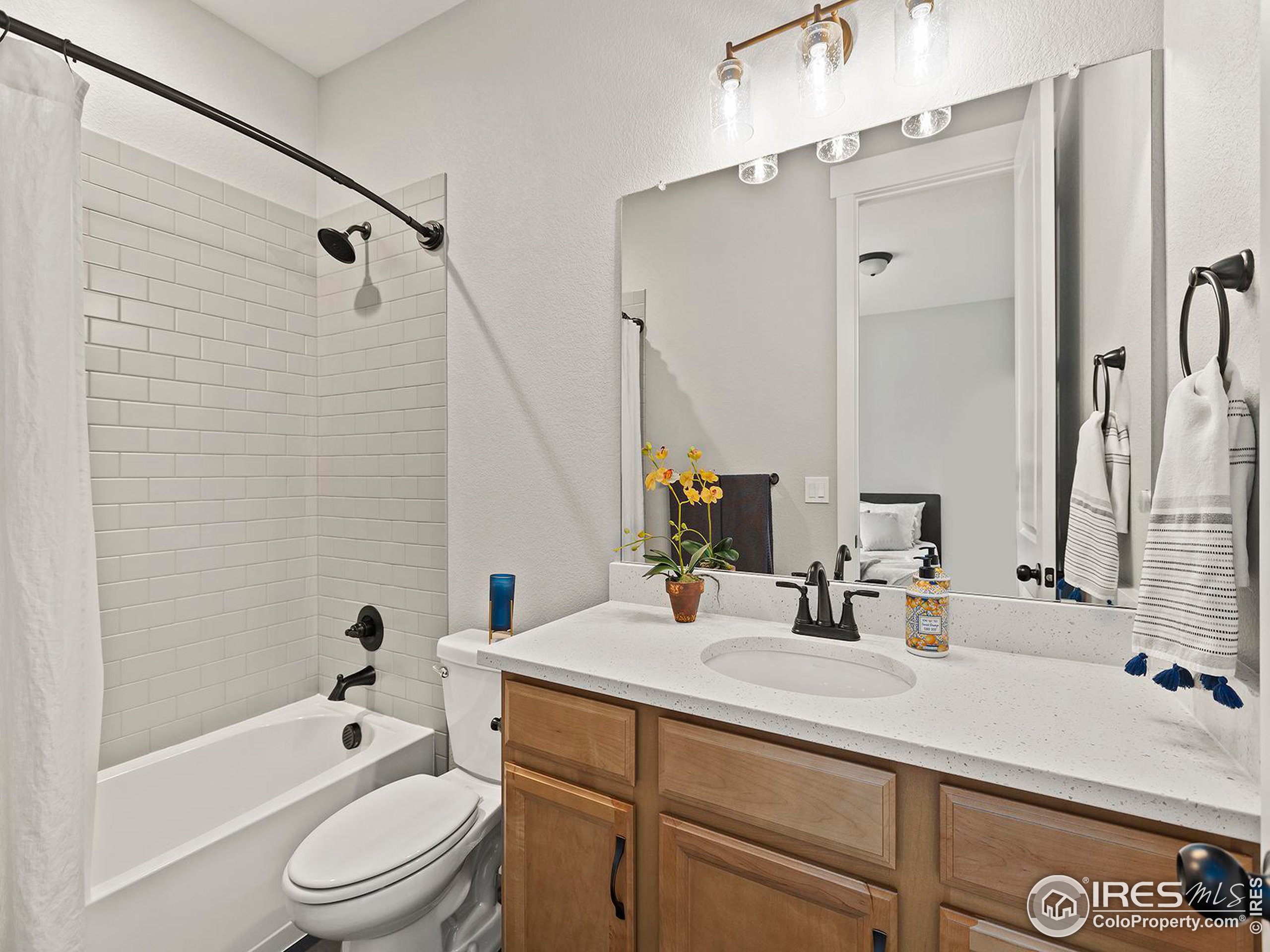 1087 Larimer Ridge Pkwy