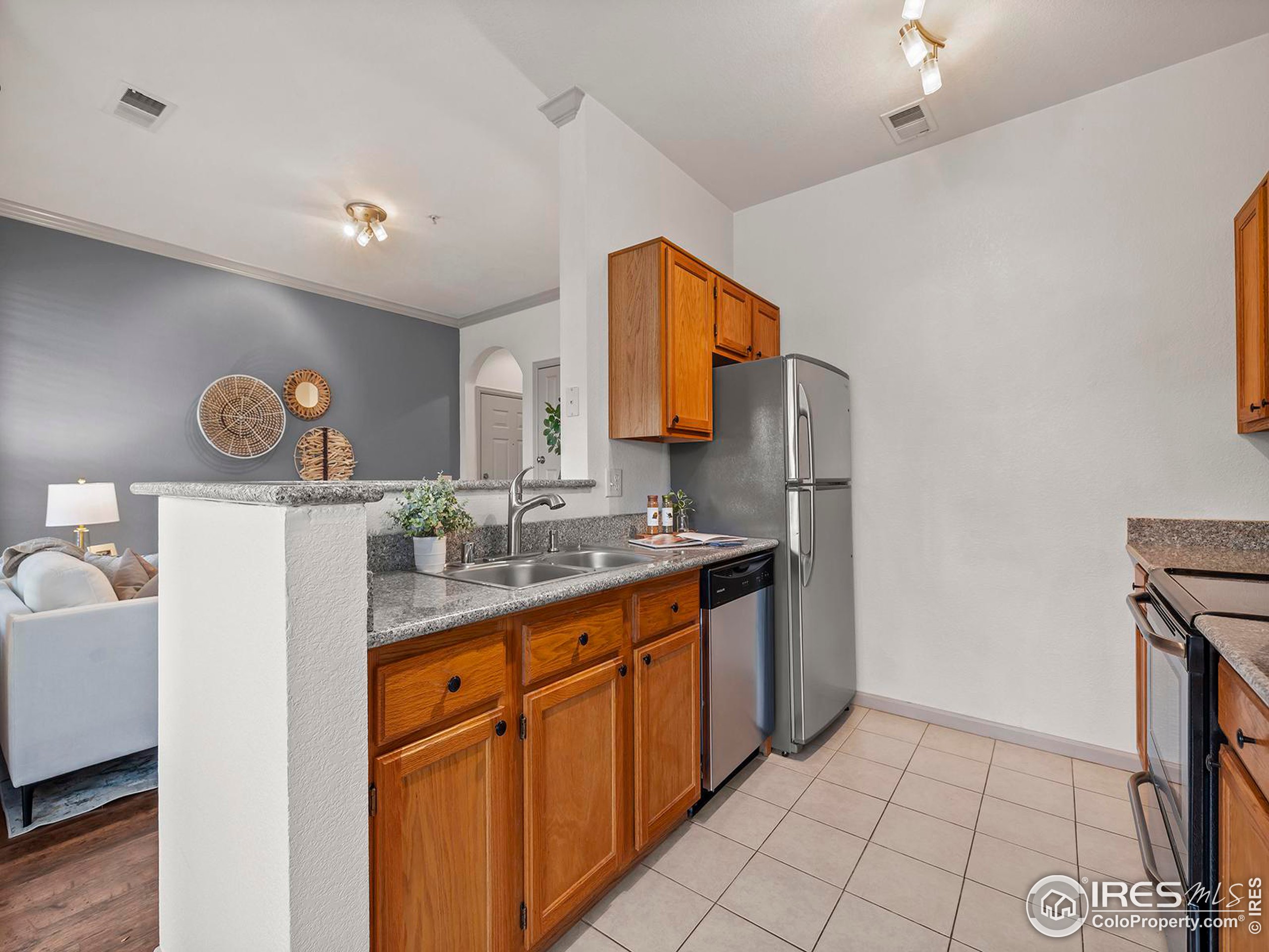 5620 Fossil Creek Pkwy 4-103